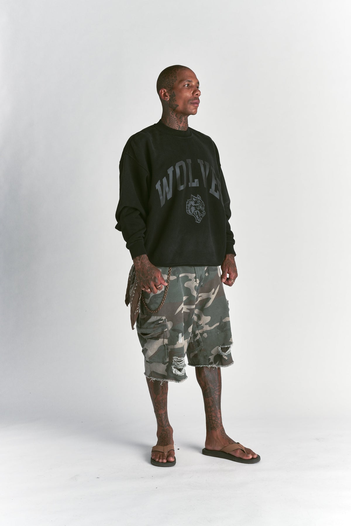 Loyalty London Crewneck in Black Sun Fade/Black — imagem 3