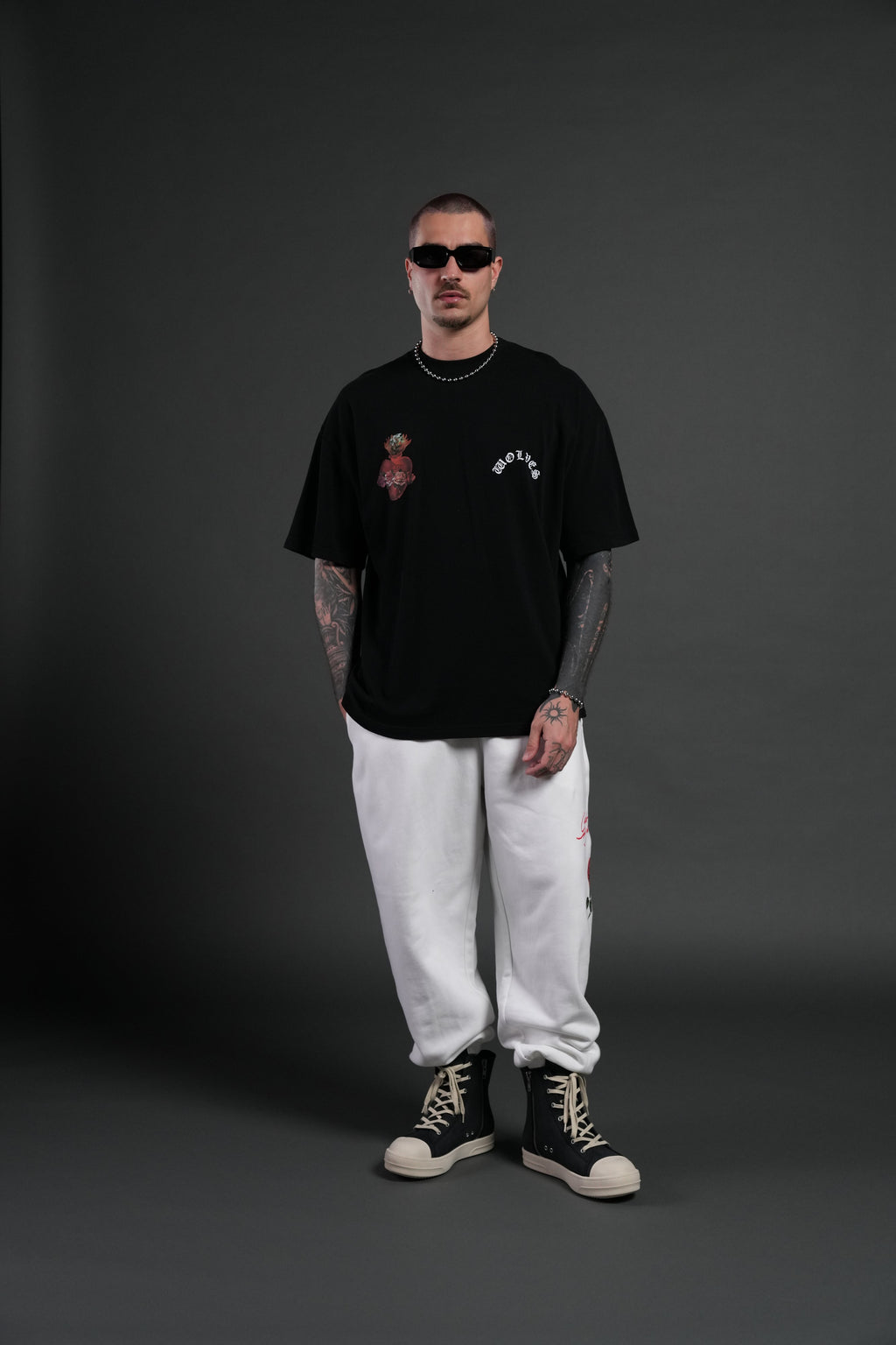 Heart Oath Premium Oversized Tee in Black — imagem 5