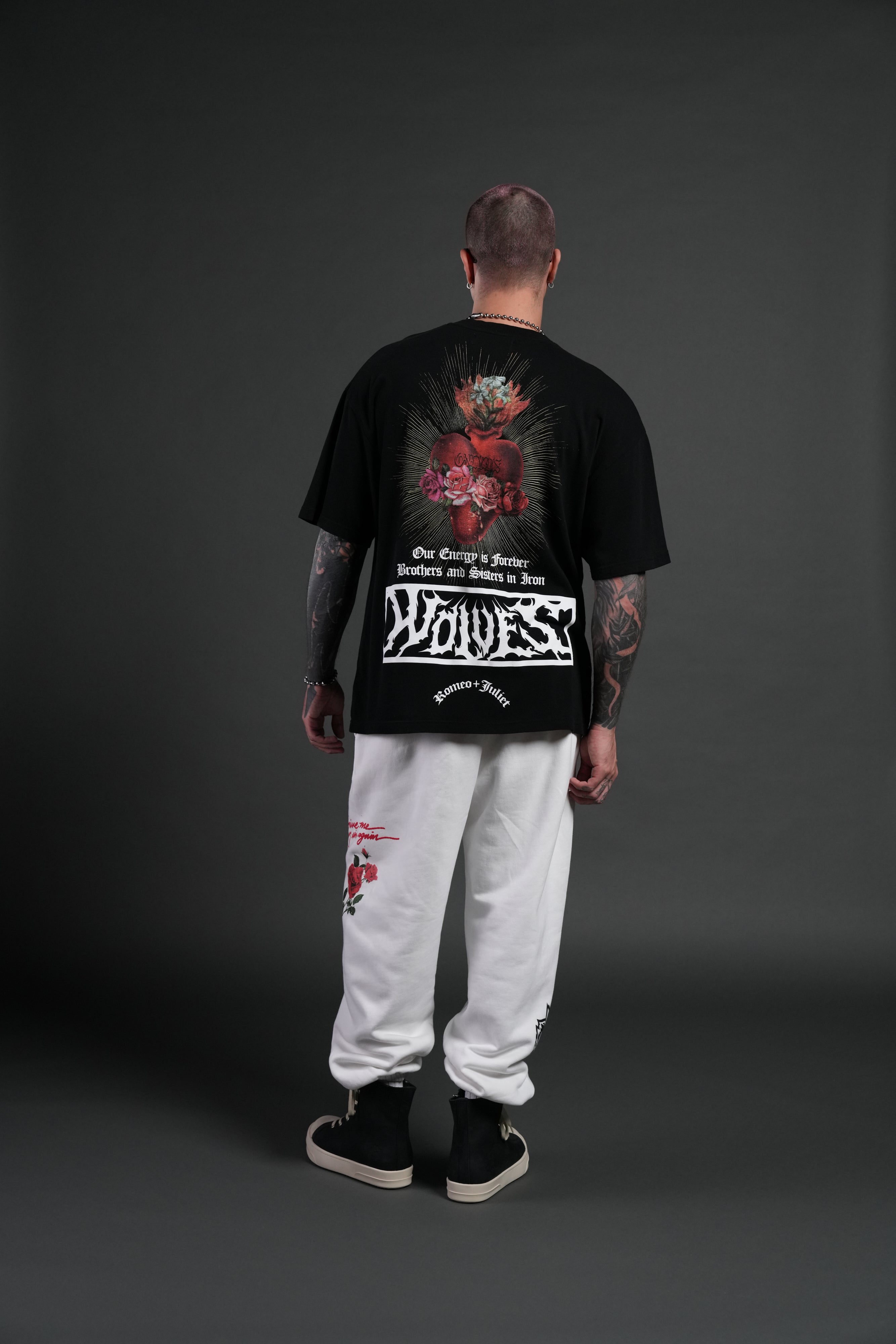 Heart Oath Premium Oversized Tee in Black — imagem 6