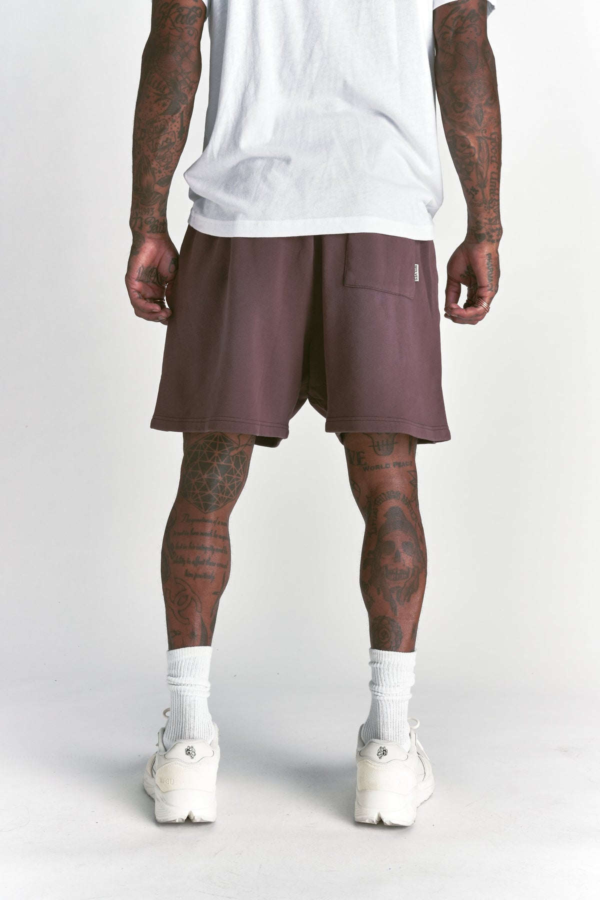 Just Wolves Oversized Post Lounge Sweat Shorts Ironwood Sun Fade — imagem 3