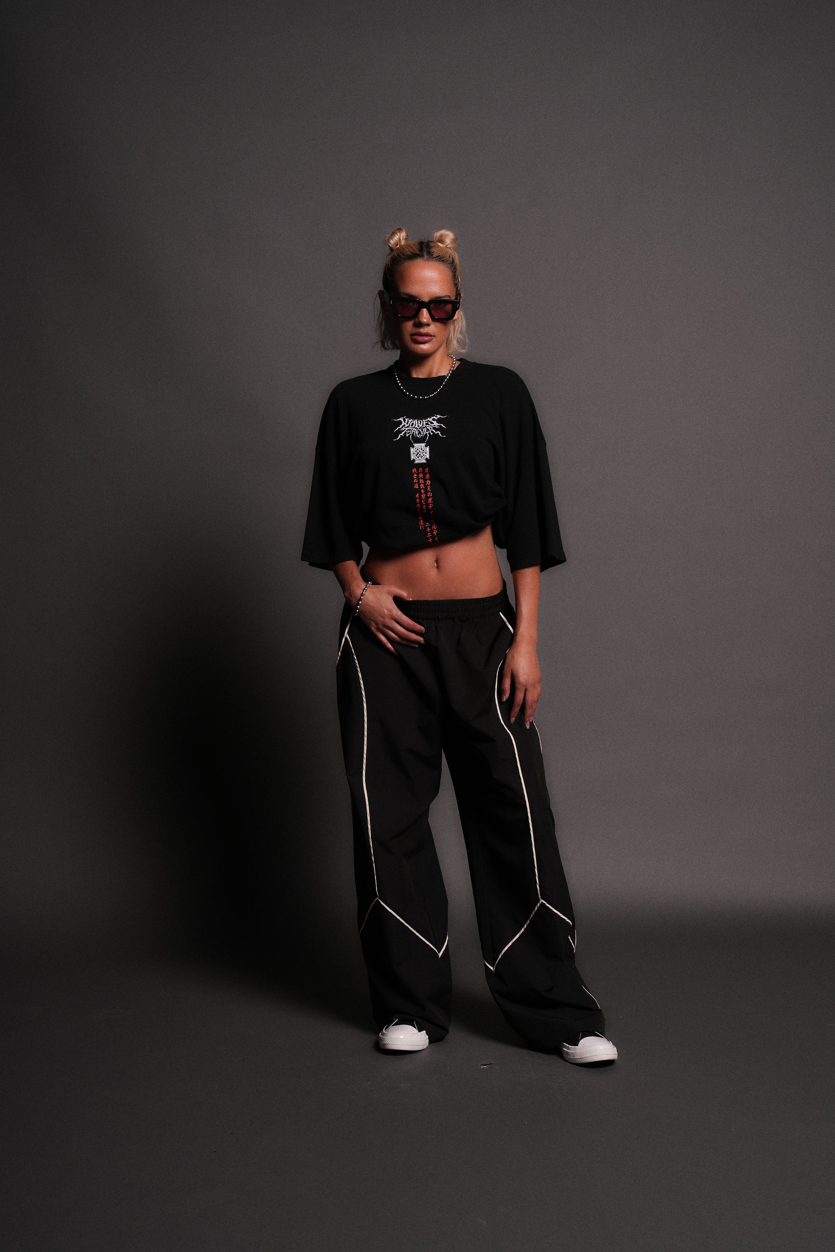 Unbreakable Will "Premium" Oversized Tee in Black — imagem 8