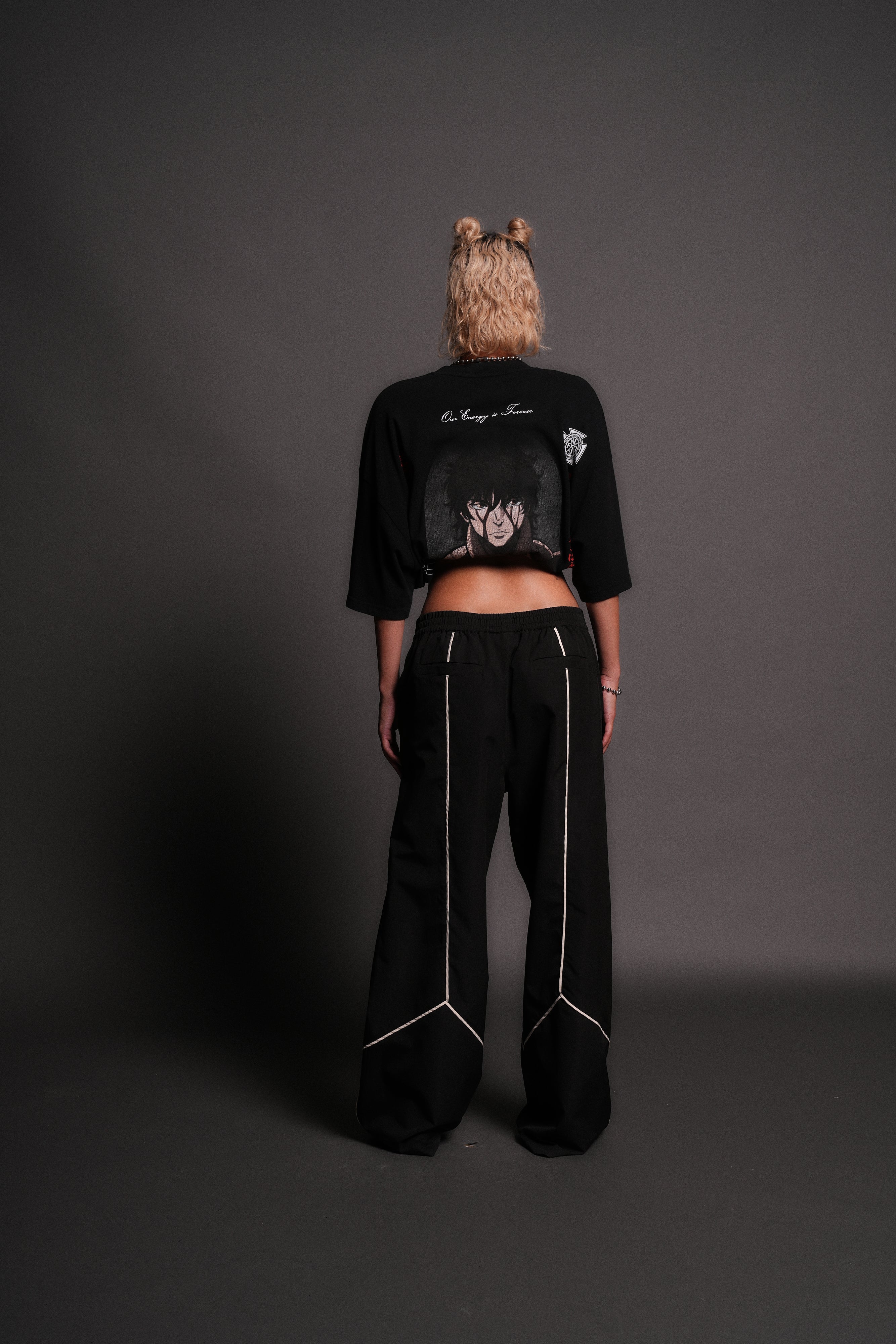Unbreakable Will "Premium" Oversized Tee in Black — imagem 7