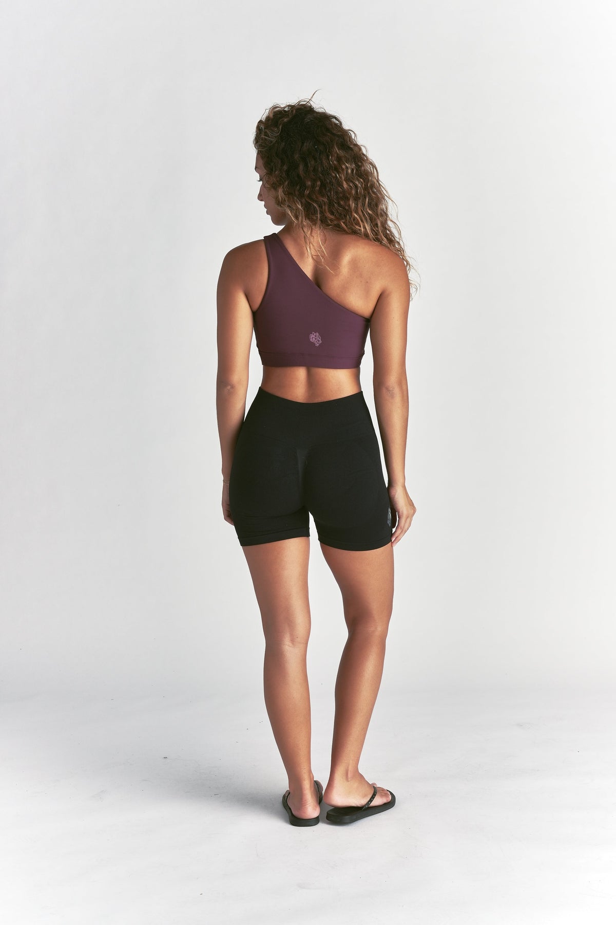 Wolf One Shoulder Bra in Fig — imagem 4