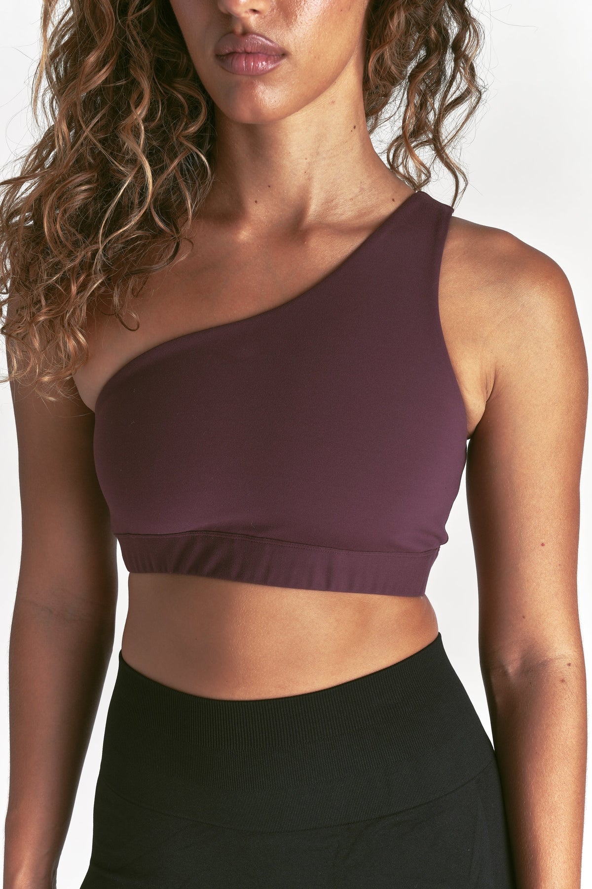 Wolf One Shoulder Bra in Fig — imagem 5