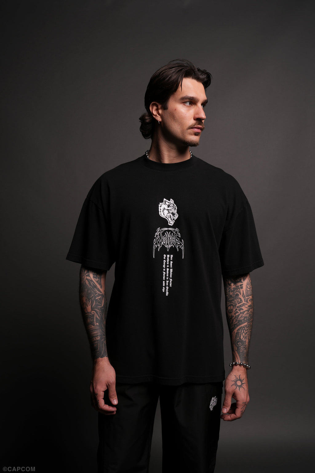 Akuma Forever "Premium" Oversized Tee in Black - imagem 2