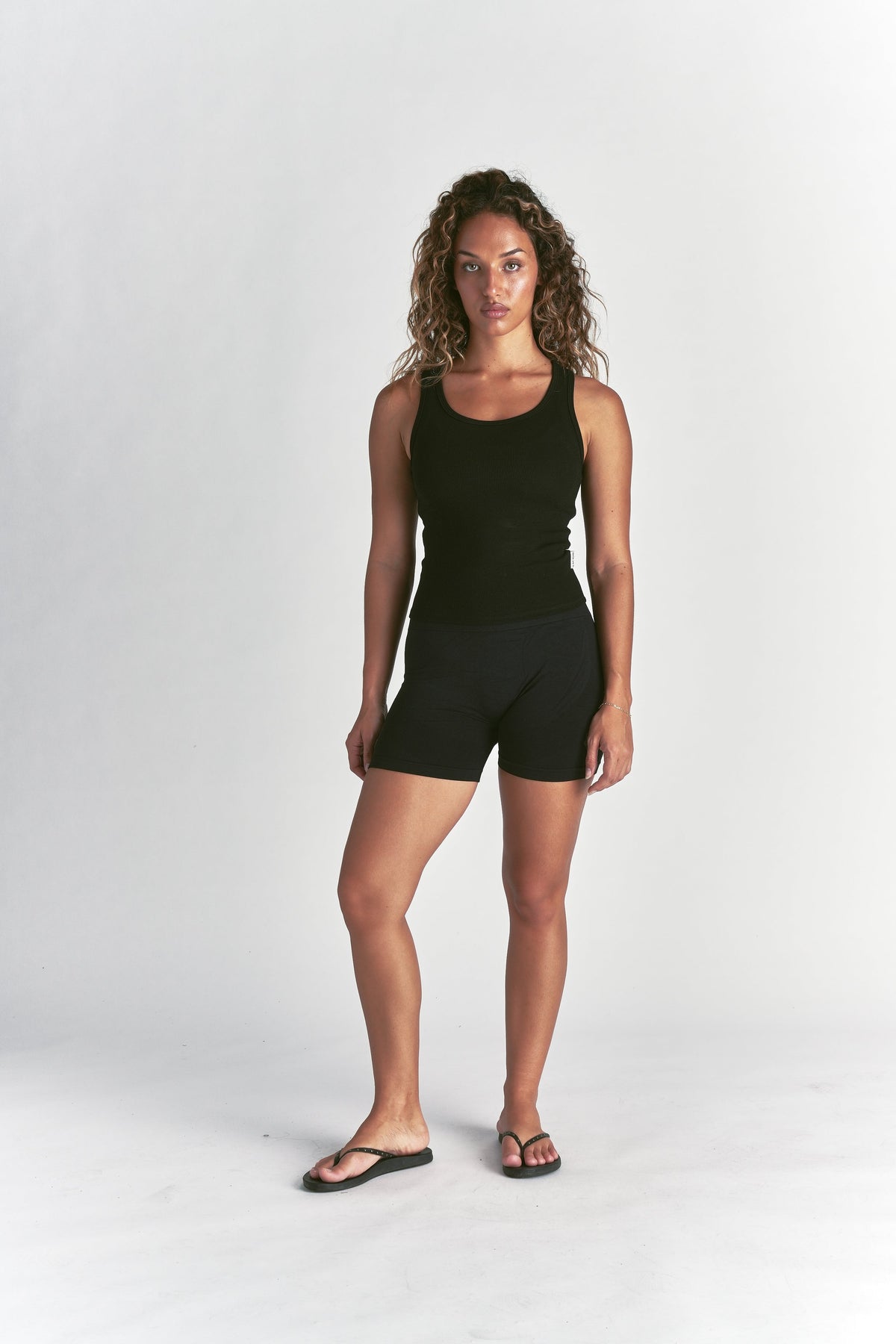 Liv Tank Top in Black — imagem 3