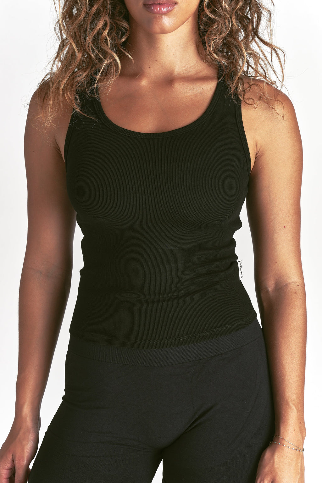 Liv Tank Top in Black — imagem 5
