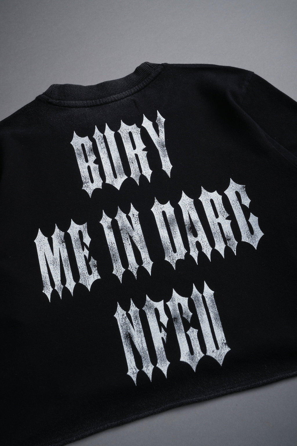 Bury Me In Darc NFGU "Premium" (Cropped) Tee in Black — imagem 8