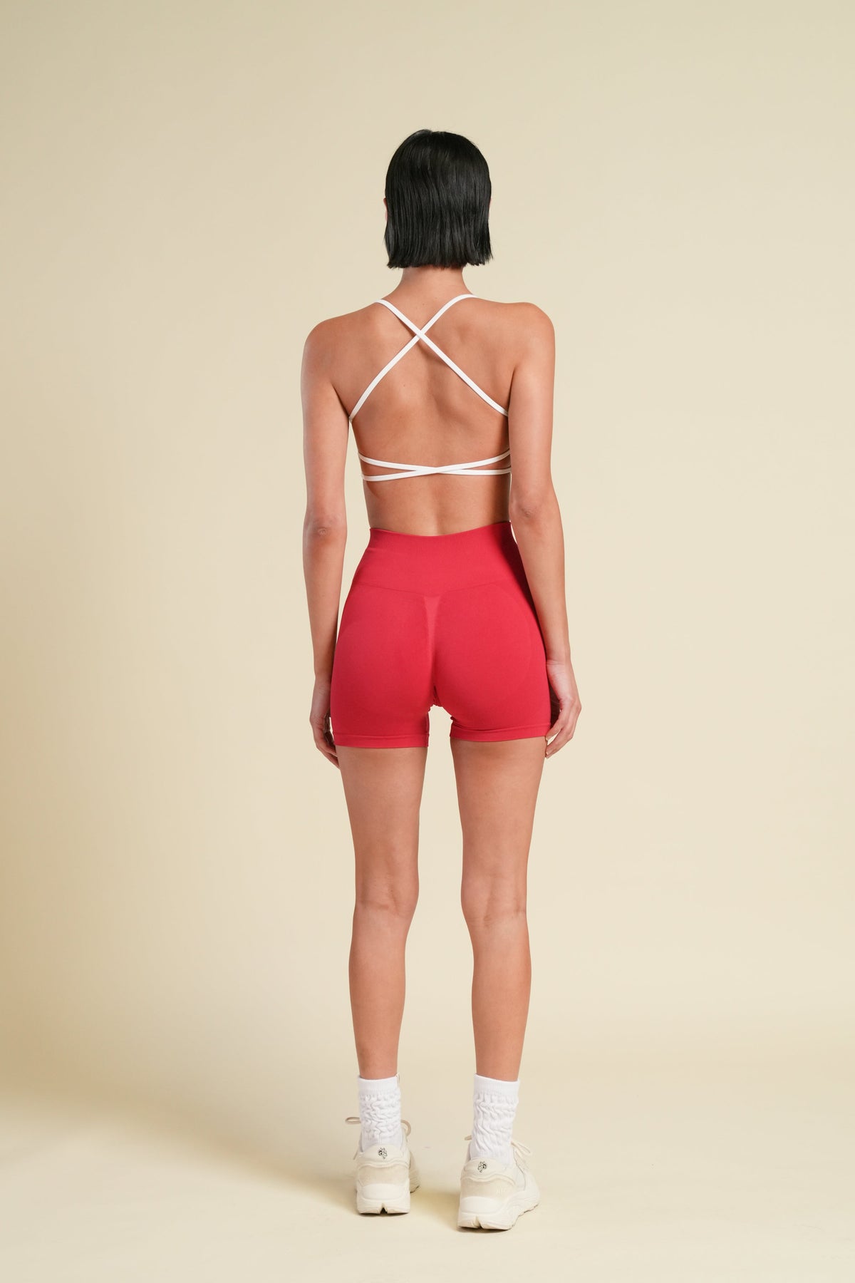 Wolf "Stella" Soft Seamless Shorts in Cherry — imagem 4