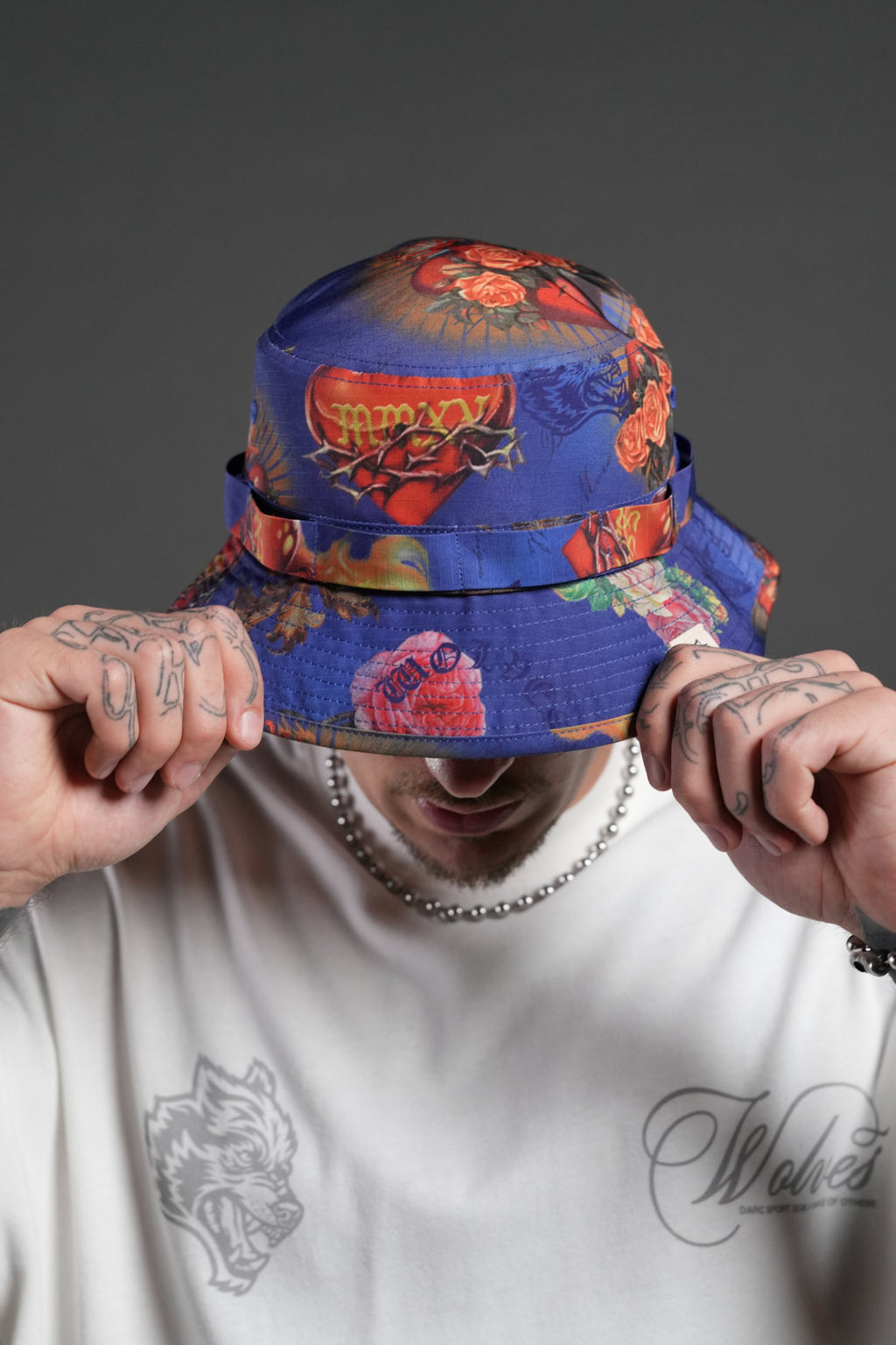 Wolf Patch V2 Boonie Bucket Hat in Corazon de Fuego — imagem 2