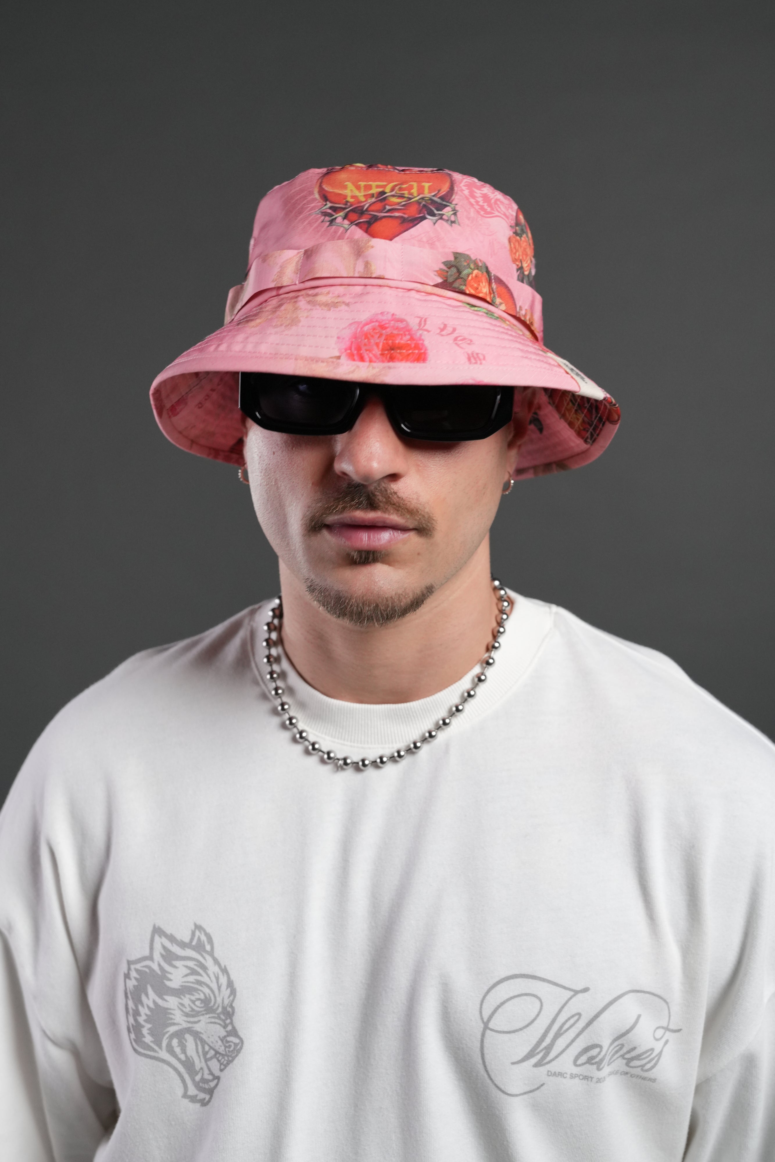 Wolf Patch V2 Boonie Bucket Hat in Corazon de Devocion — imagem 5