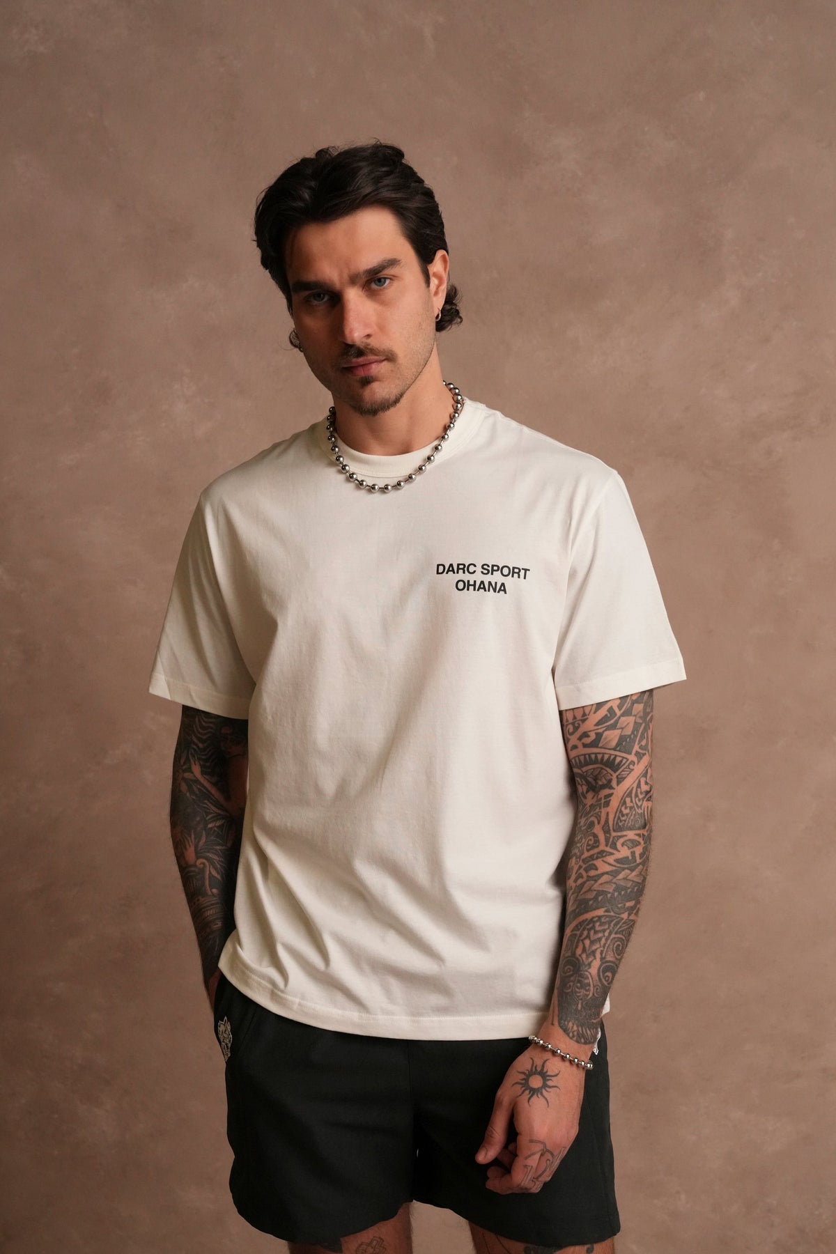 Darc Sport Ohana Lightweight "Heritage" Tee in Cream — imagem 2