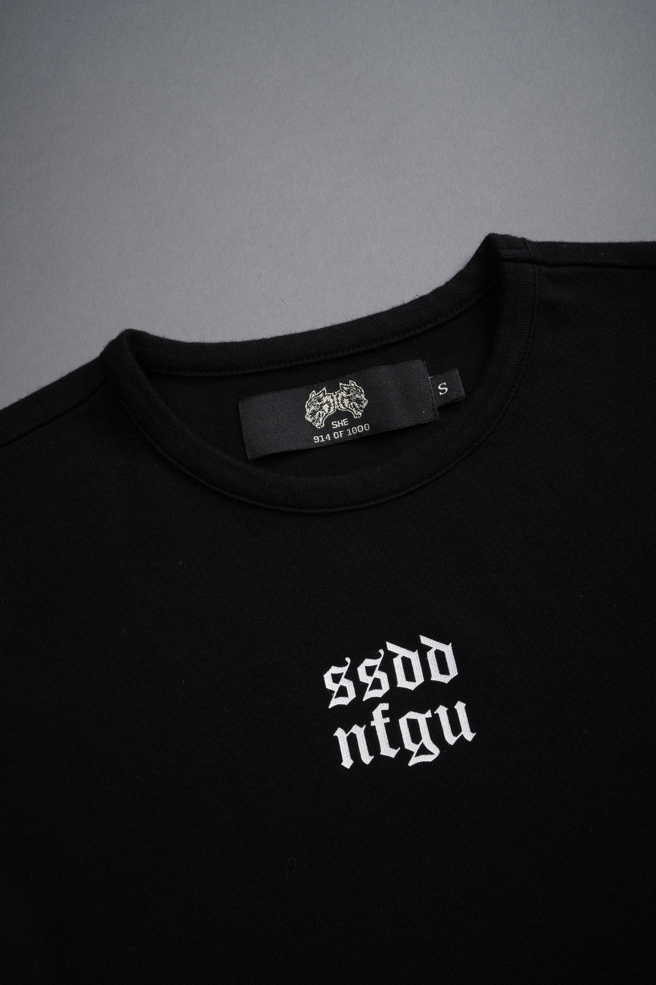 Wolf Label SSDDNFGU "Baby" Tee in Black — imagem 4