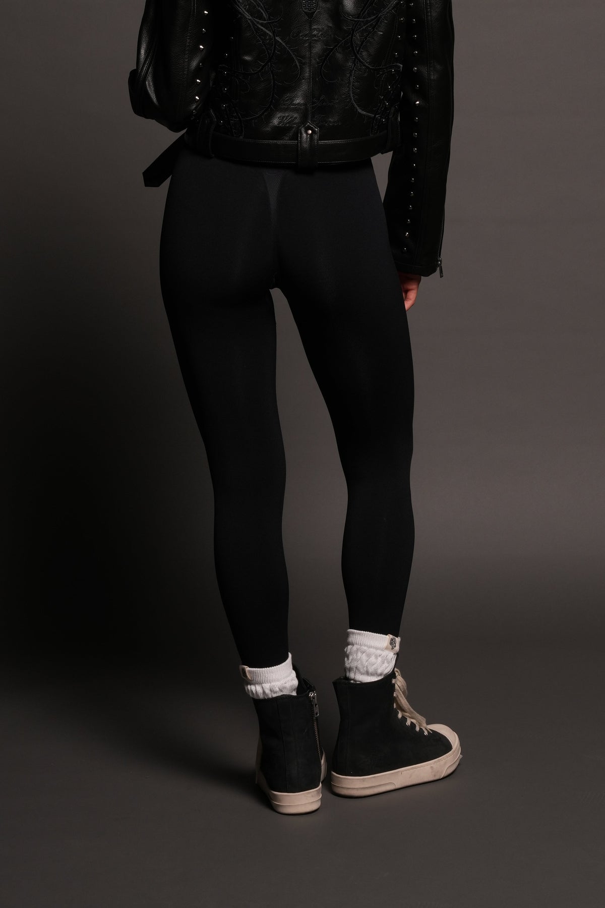 Dual Wolf Skylar Soft Seamless Leggings In Black