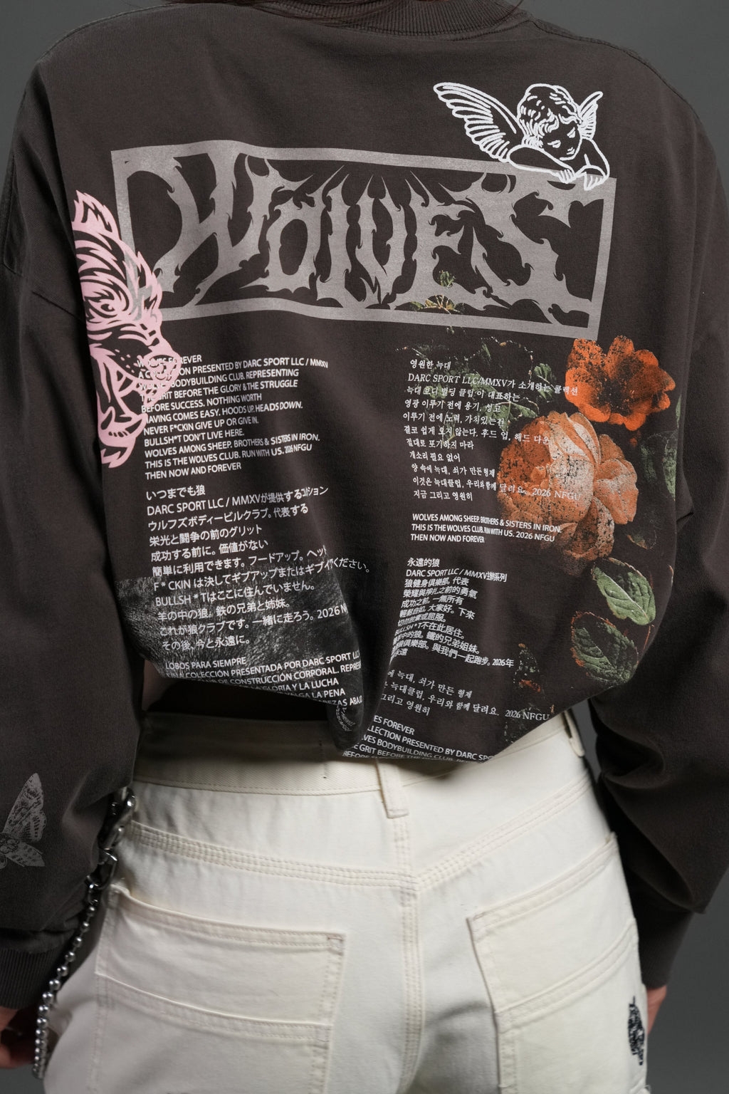 Wolves Valor Grunge Mid Length Raw Hem Ls Tee in Darc Brown Drift Wash — imagem 8