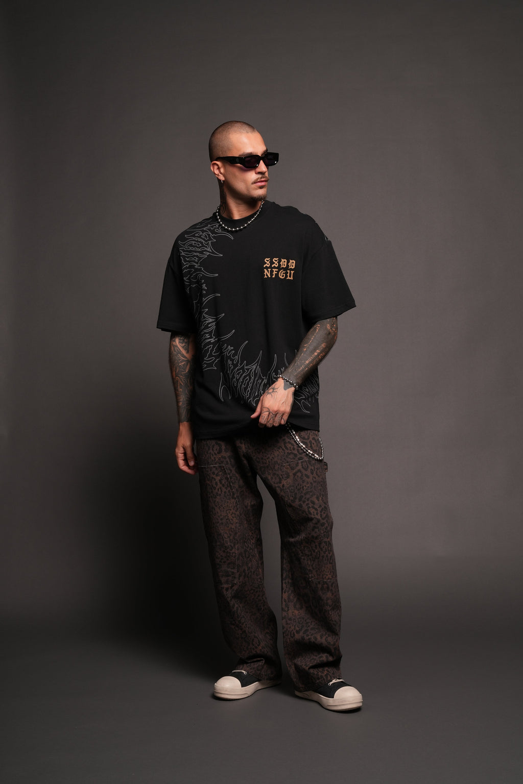 Cherub Hesh Premium Tee In Black - imagem 5
