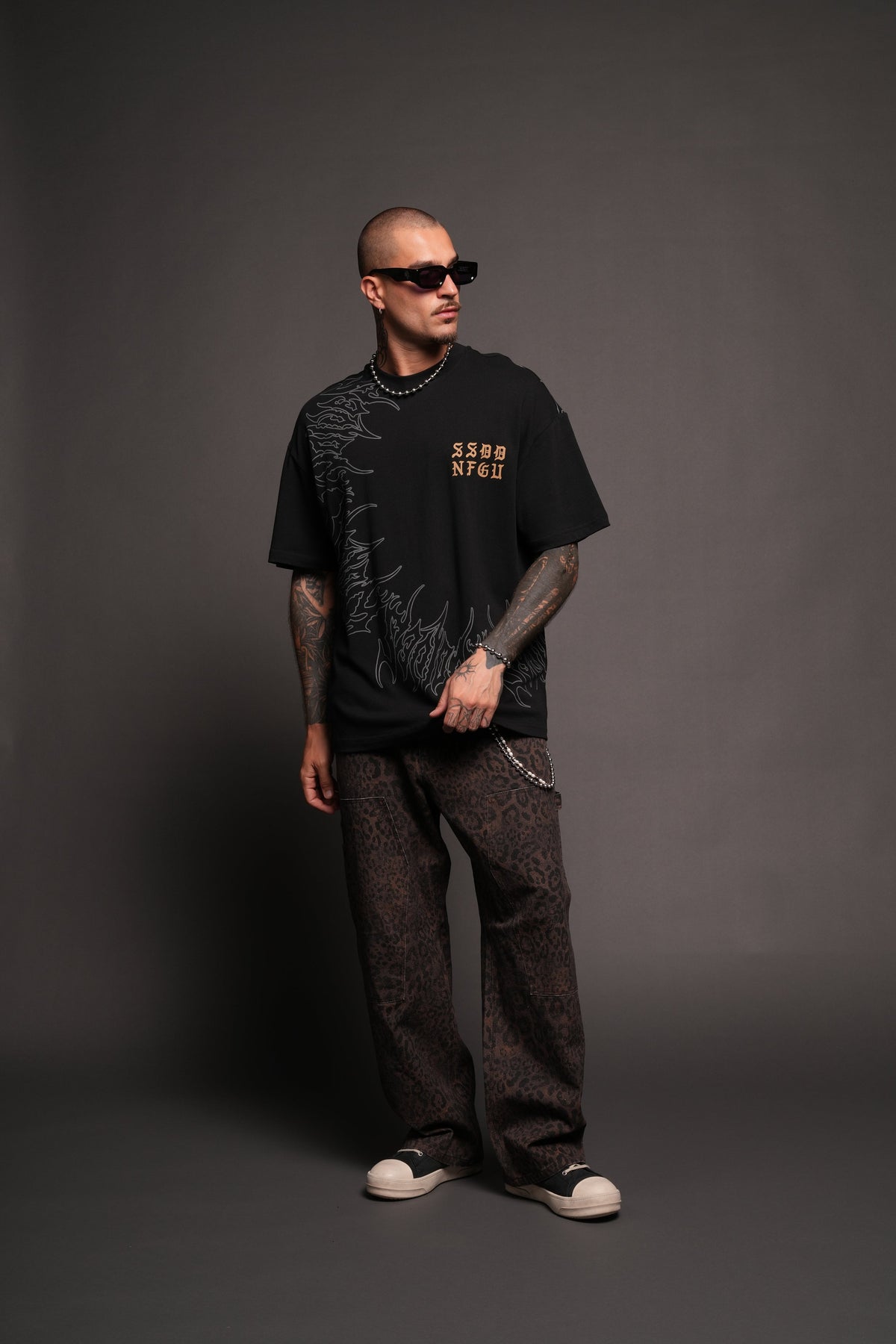 Cherub Hesh Premium Tee In Black - imagem 5