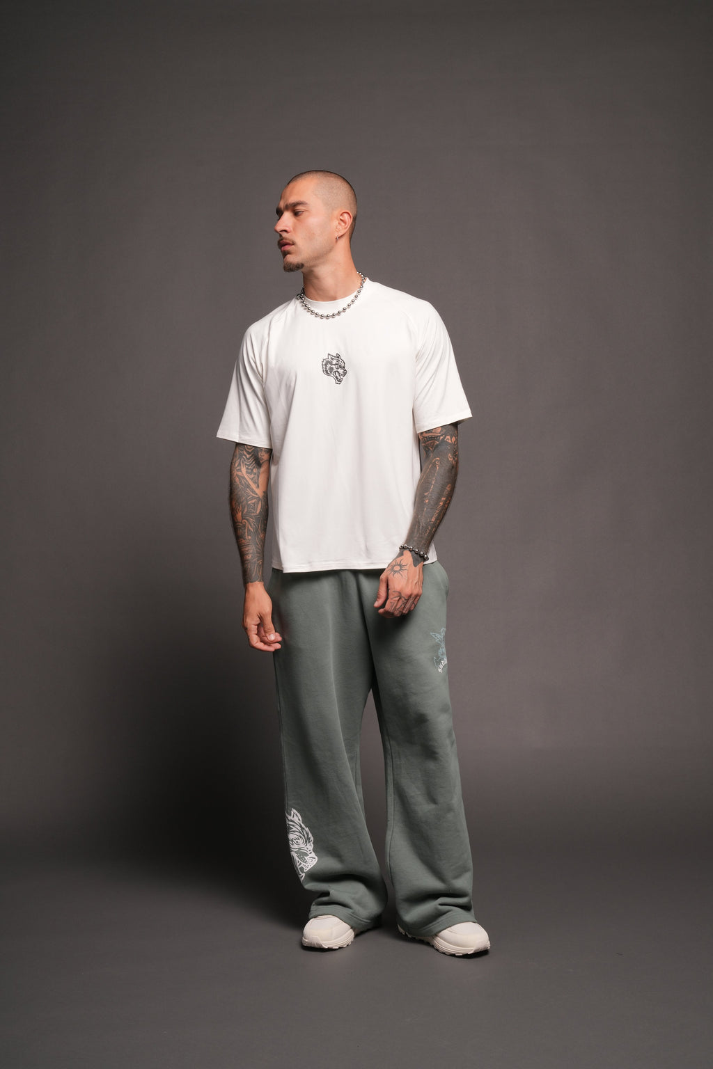 Wolves Pyramid V2 Dry Wolf Raglan Ss Tee In White - imagem 5