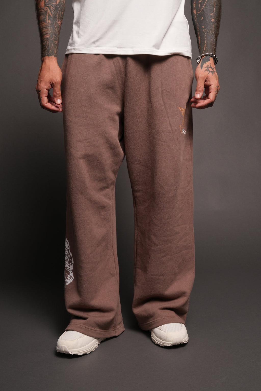 Cherub Nfgu V2 Lennox Sweat Pants In Mojave Brown - imagem 2