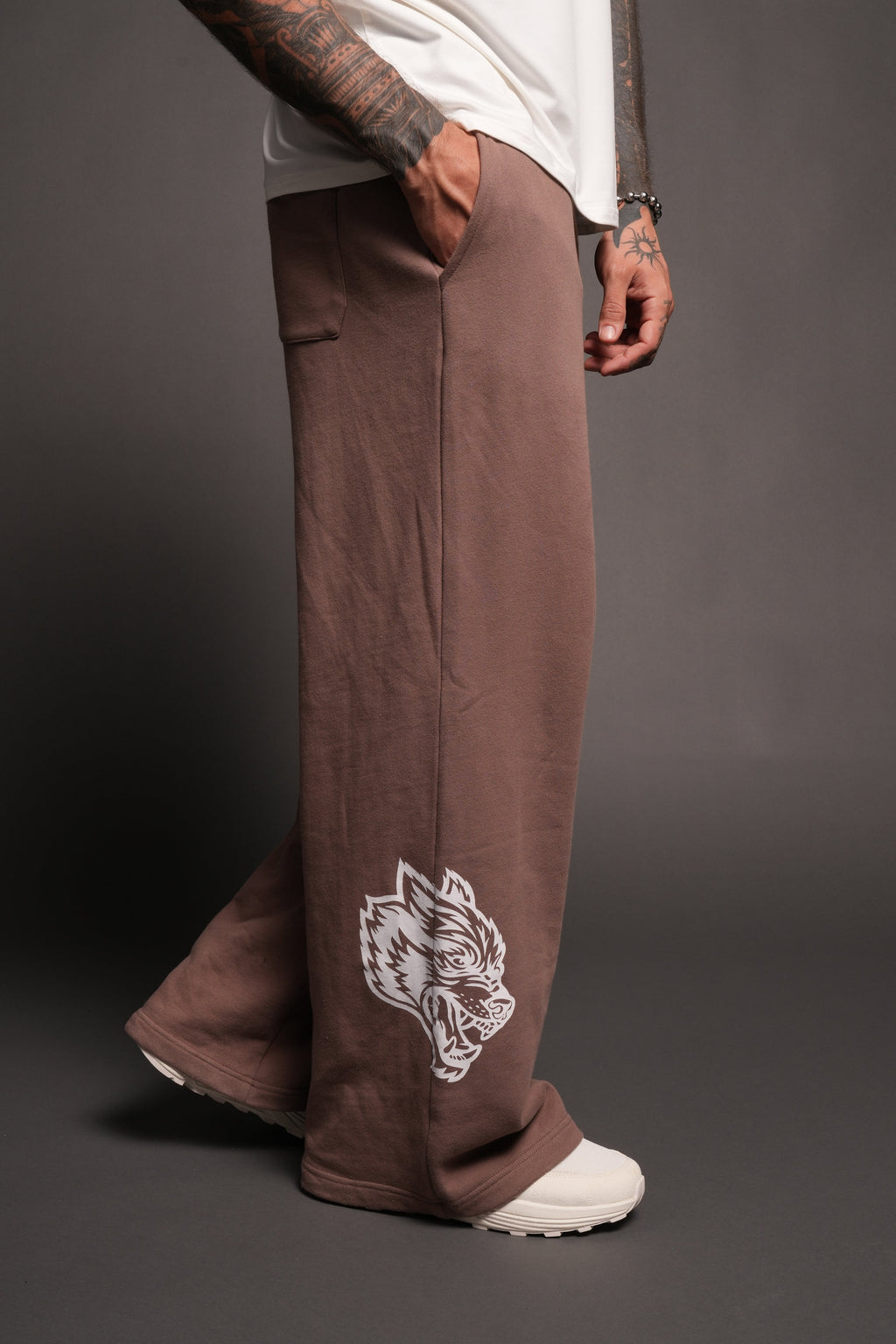 Cherub Nfgu V2 Lennox Sweat Pants In Mojave Brown - imagem 5