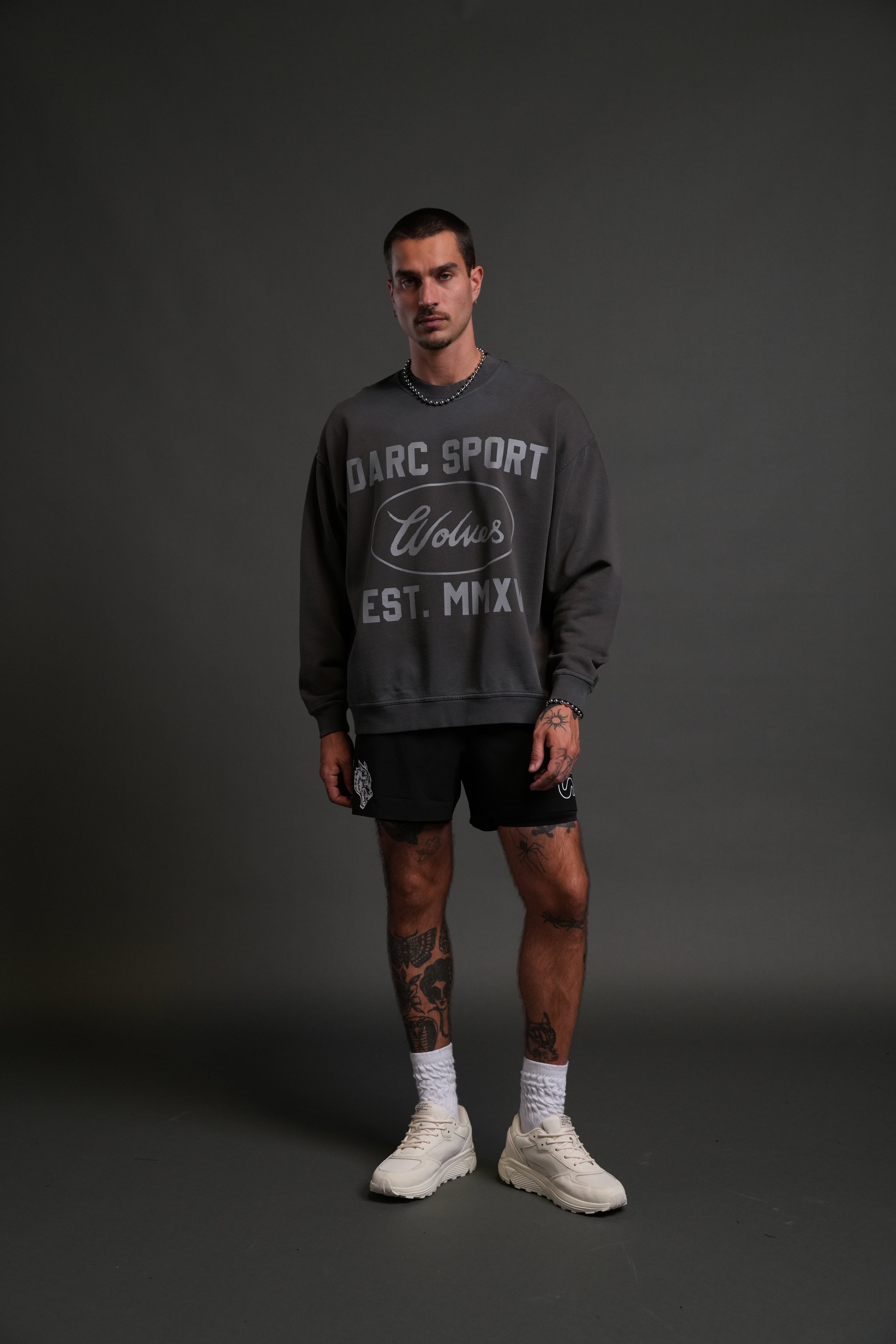 Darc Sport MMXV Grunge Oversized London Unisex Crewneck in Wolf Gray Drift Wash — imagem 5