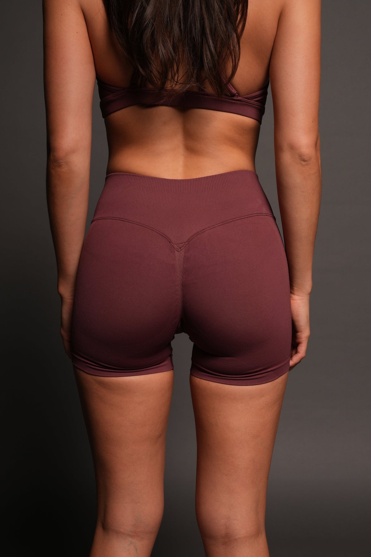 Dual Wolf Evey Seamless Shorts In Oxblood