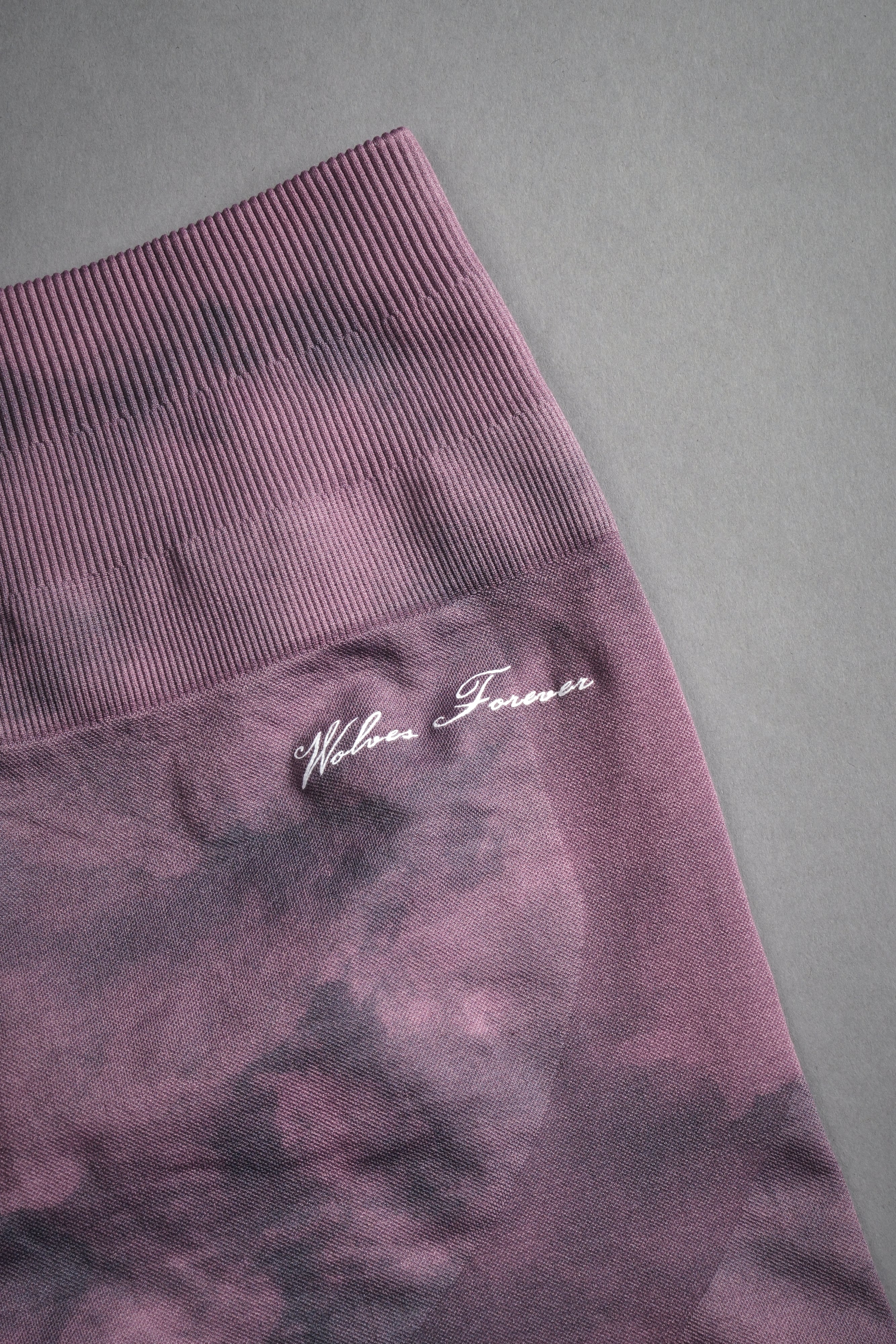 Conquer Everson Seamless "Training" Shorts in Cipher Purple Big Ghost Cloud — imagem 7