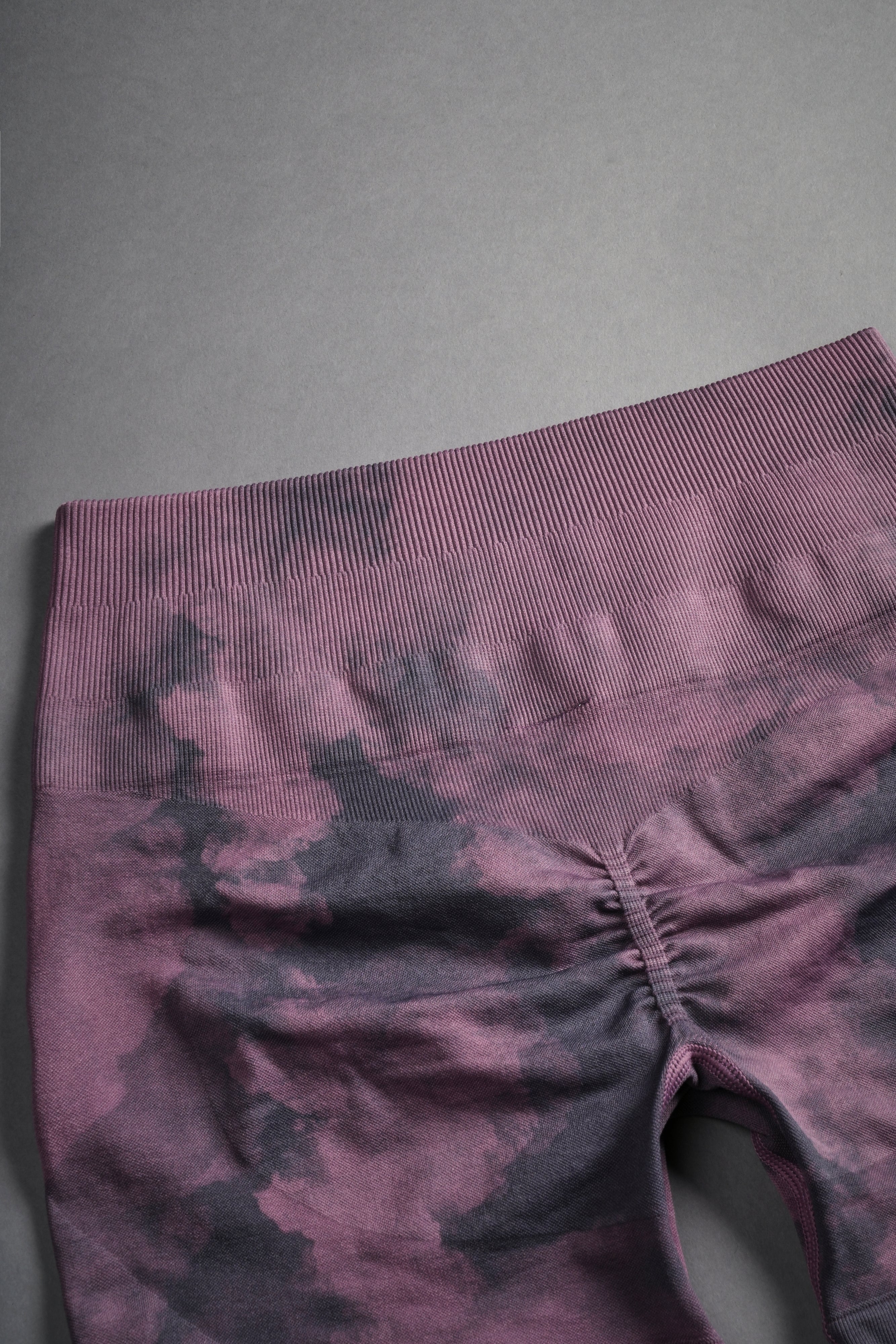 Conquer Everson Seamless "Training" Shorts in Cipher Purple Big Ghost Cloud — imagem 8