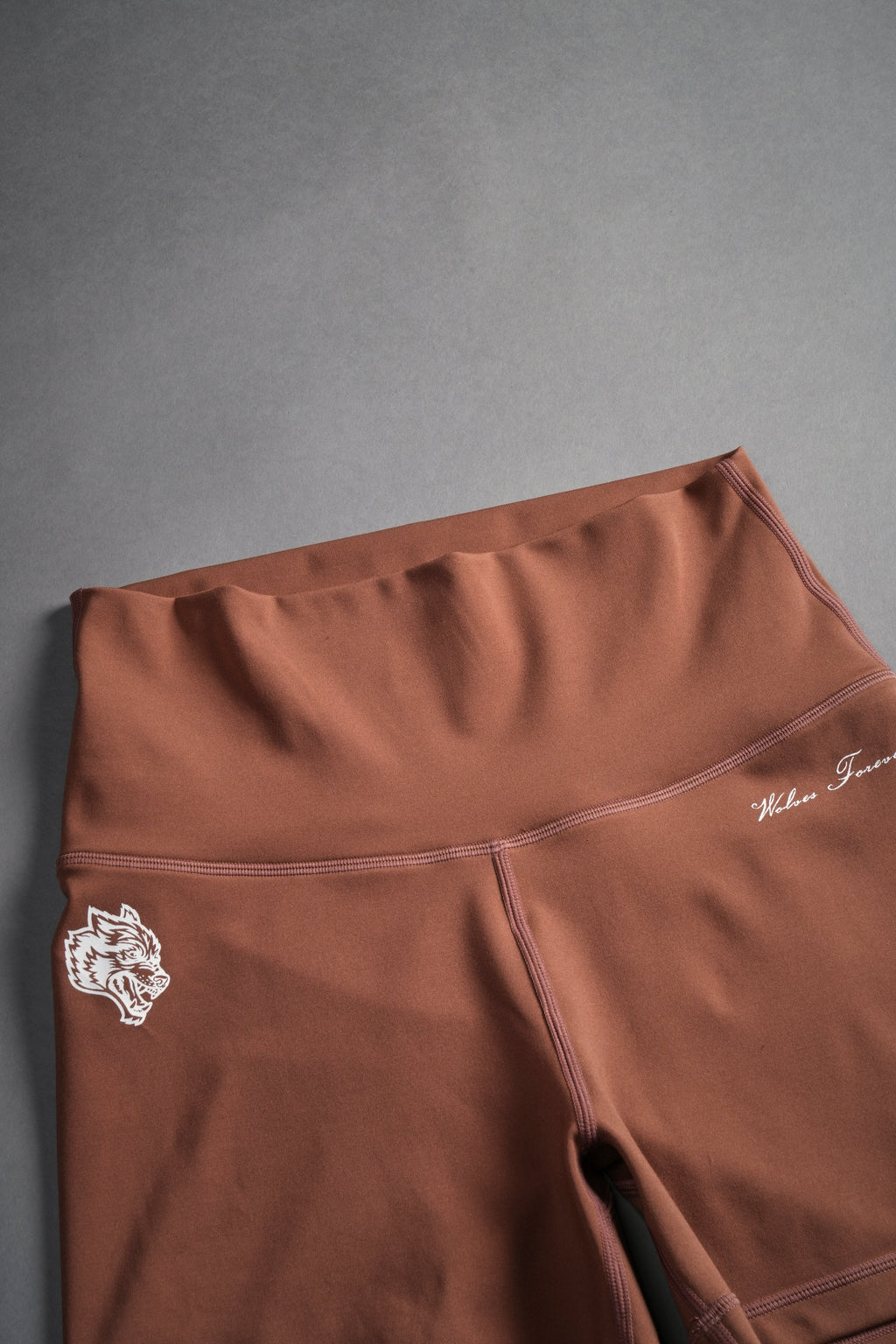 Conquer Energy Pump Shorts in Norse Brown — imagem 7