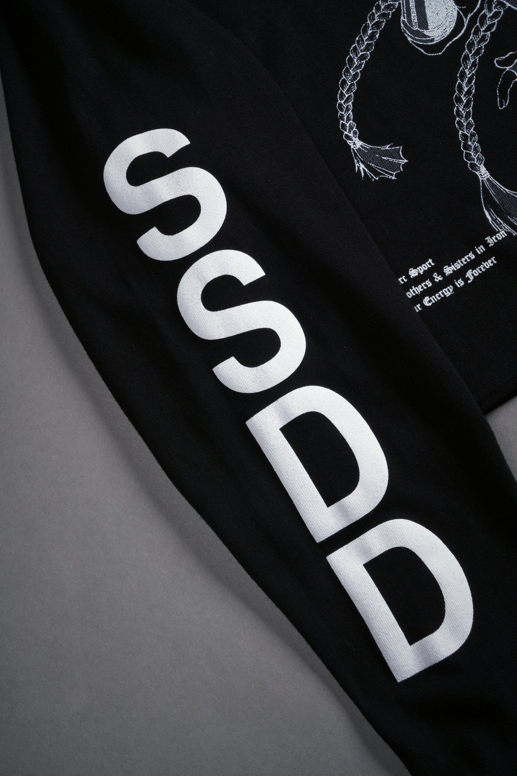 Fighter "Premium" (Cropped) L/S Tee in Black - imagem 10