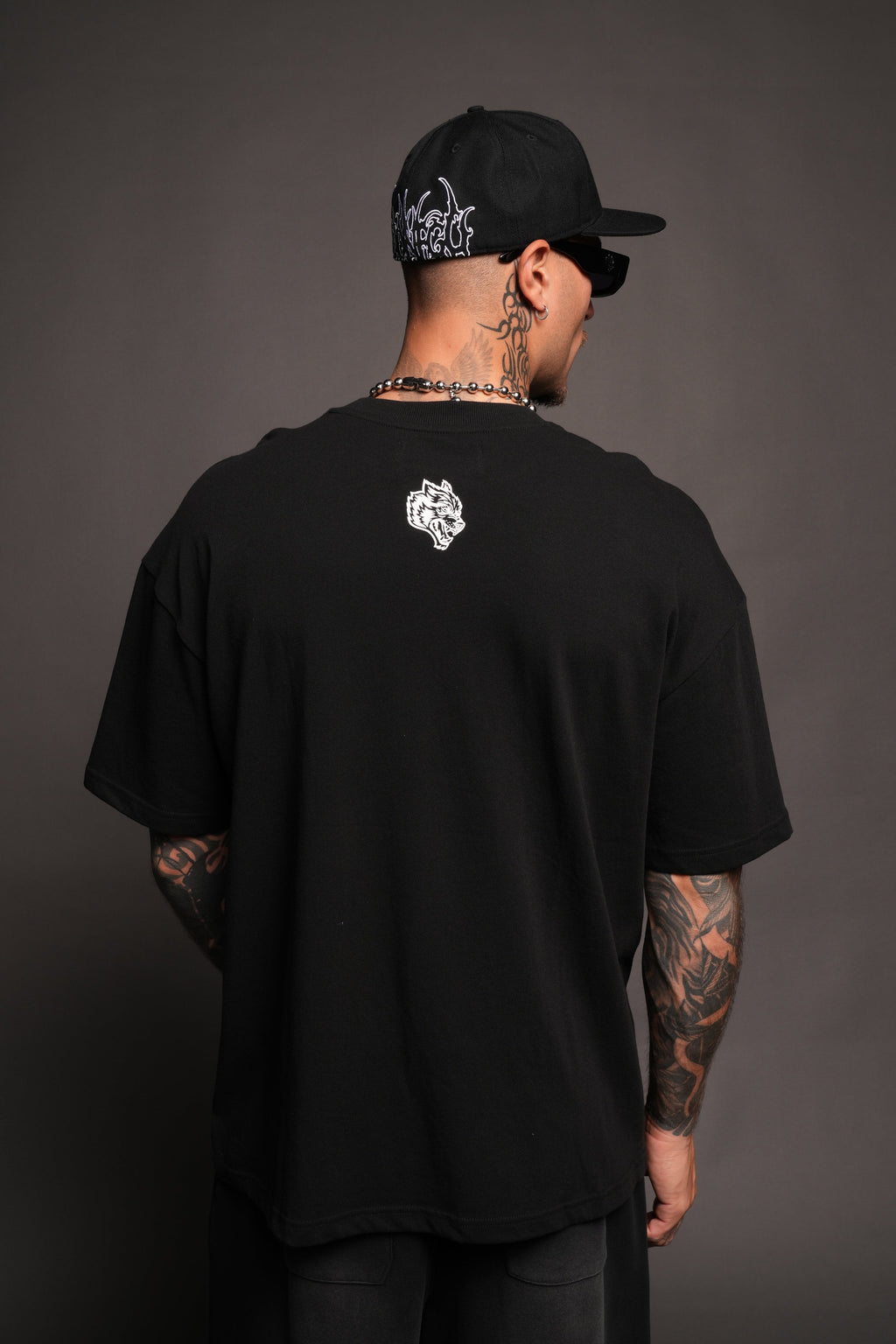 Cherub Flame Premium Tee In Black - imagem 2