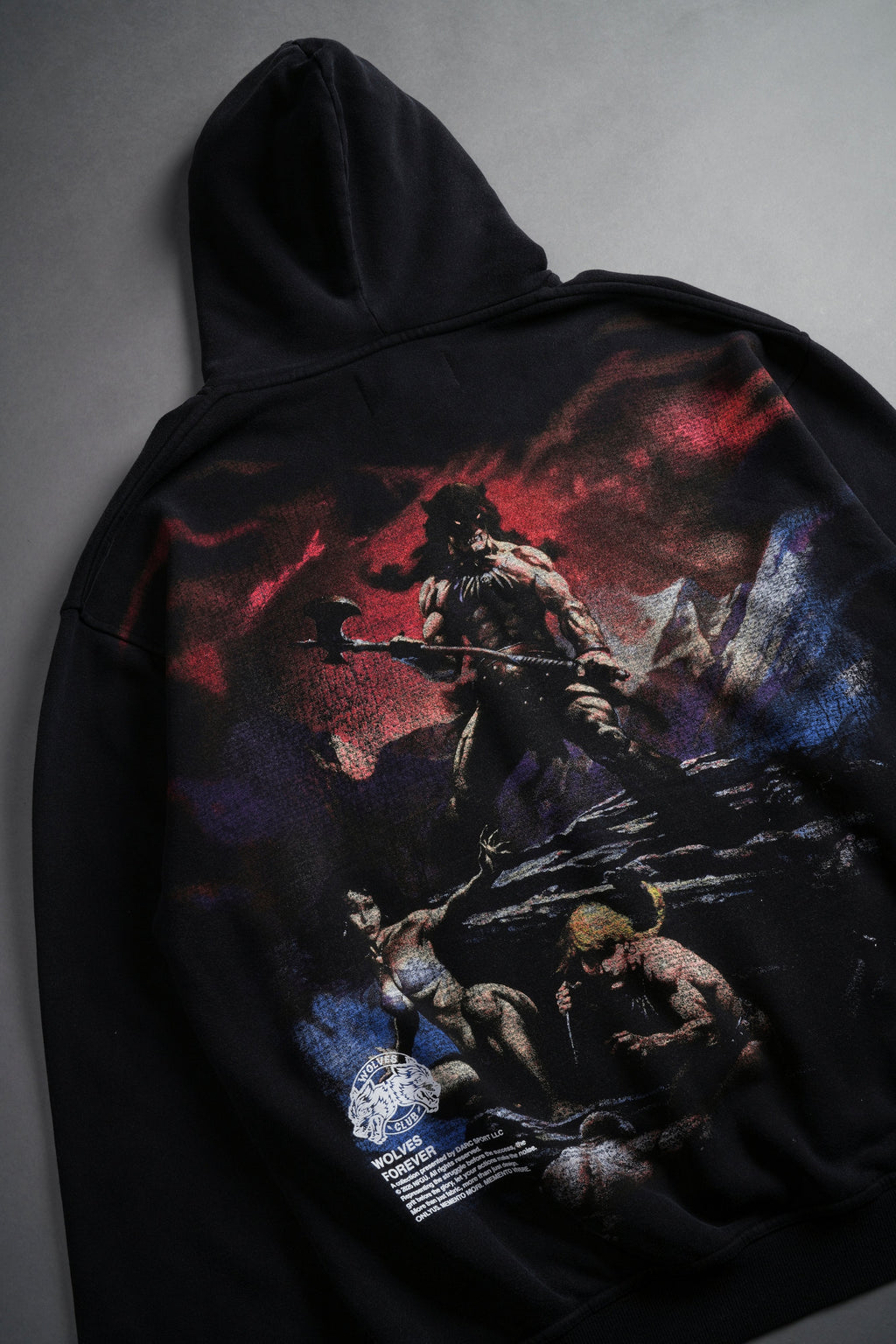 Victory Or Valhalla "Pierce" Hoodie in Black — imagem 4