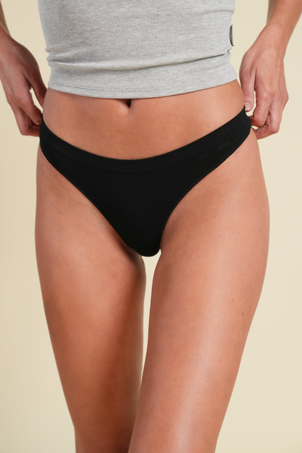 Seamless Thong (3-Pack) in Black/Cherry/Black — imagem 2