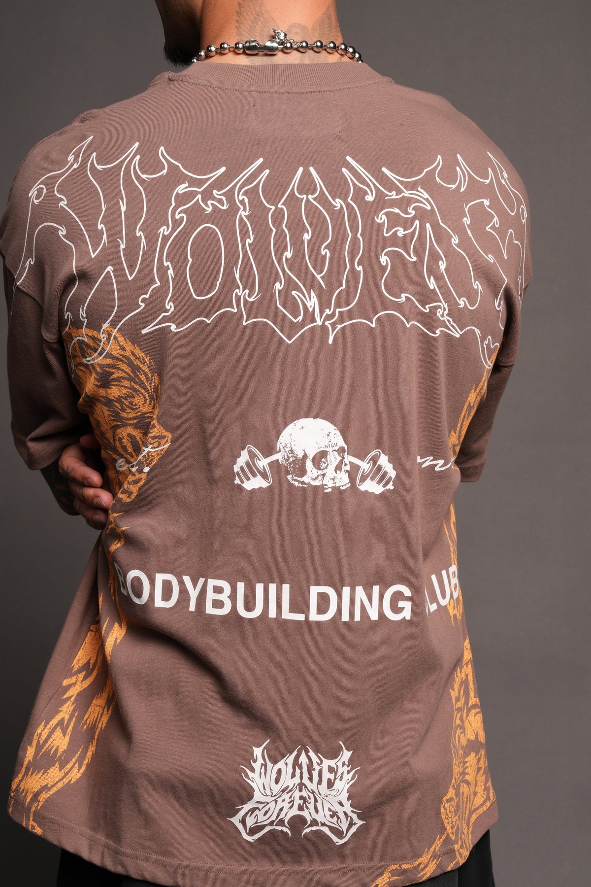 Wolves Bodybuilding Club Premium Tee In Mojave Brown - imagem 6