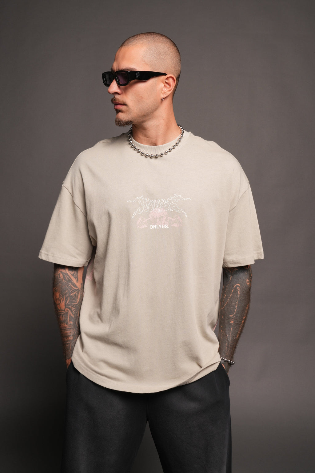 Wolves Bodybuilding Club Premium Tee In Cactus Gray - imagem 2