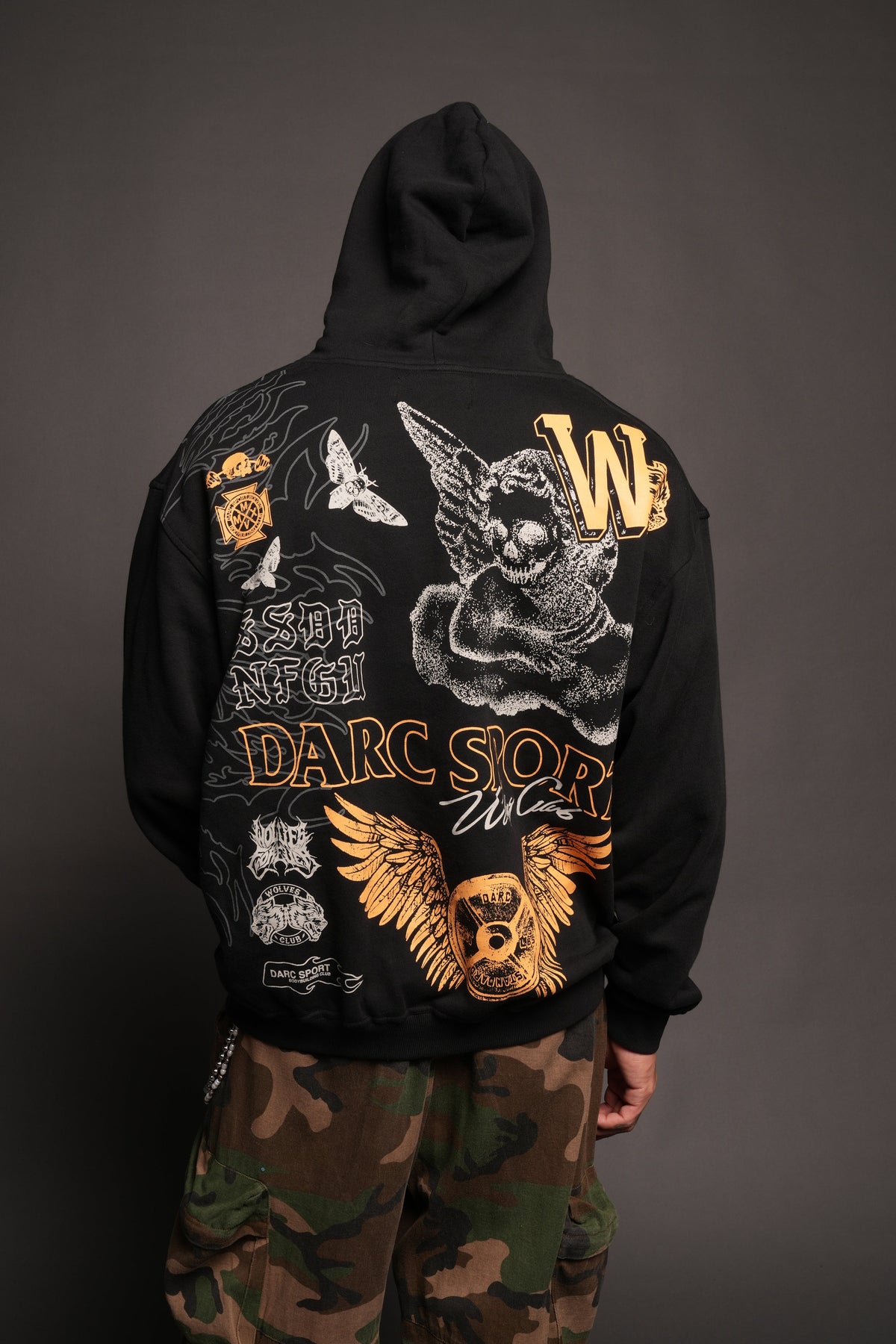 Cherub Hesh Pierce Hoodie In Black - imagem 4