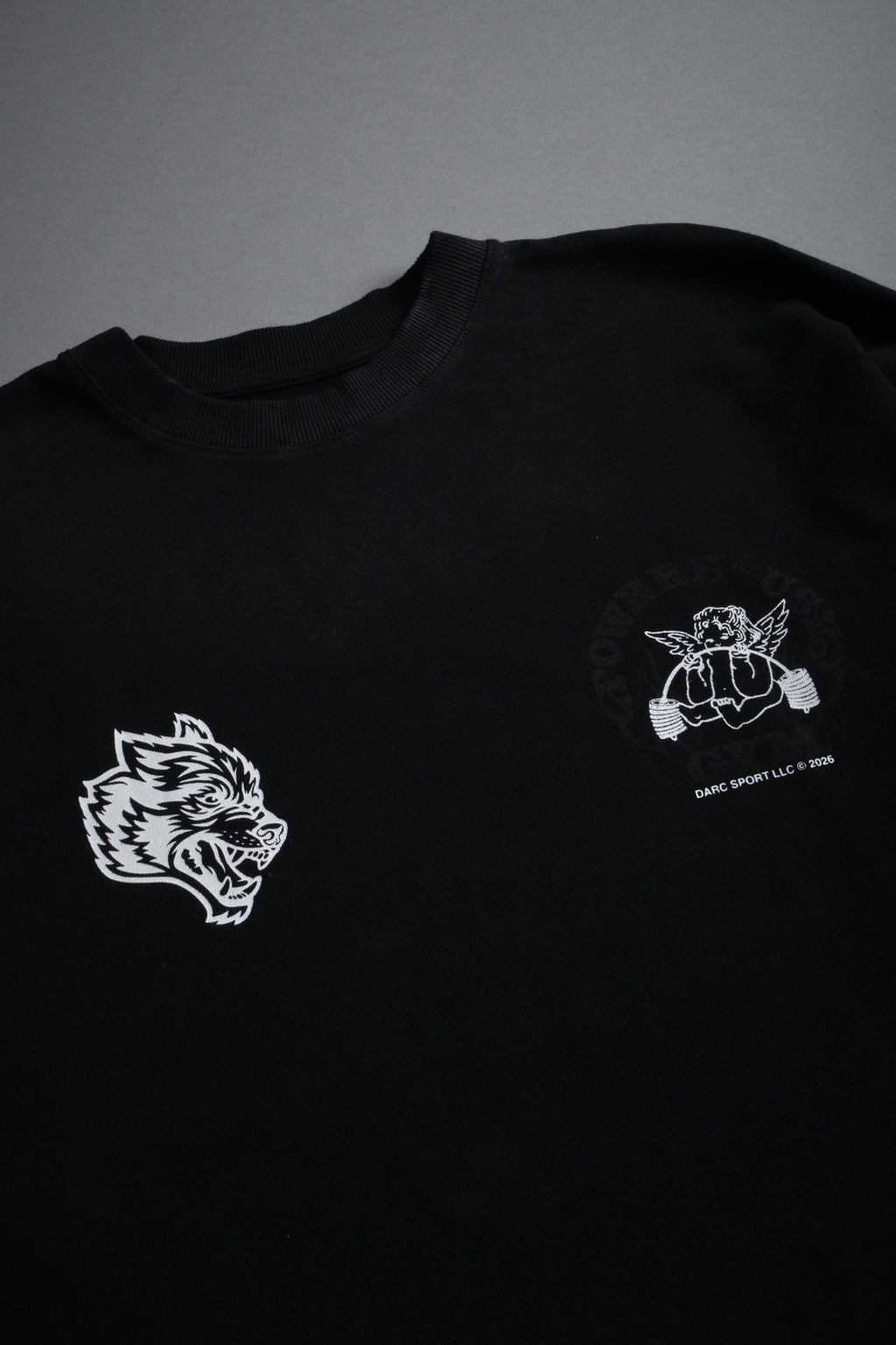 Powerhouse of the Cherub Unisex Premium Oversized Tee in Black Drift Wash — imagem 9