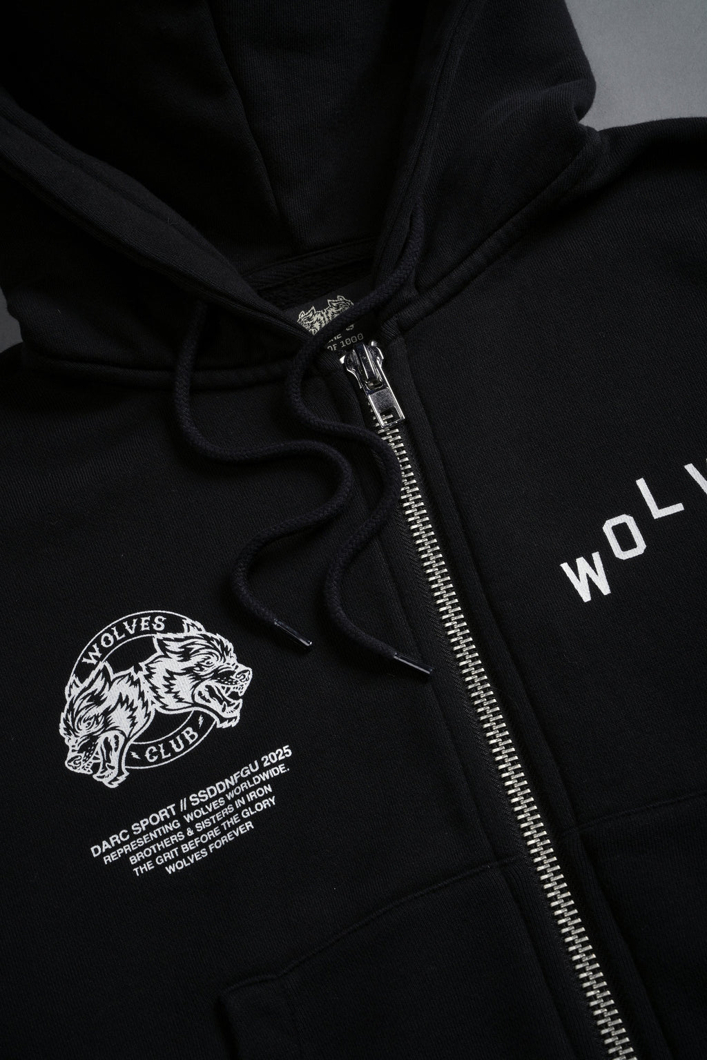 Pyramid V2 "Chambers" (Cropped) Zip Hoodie in Black — imagem 6