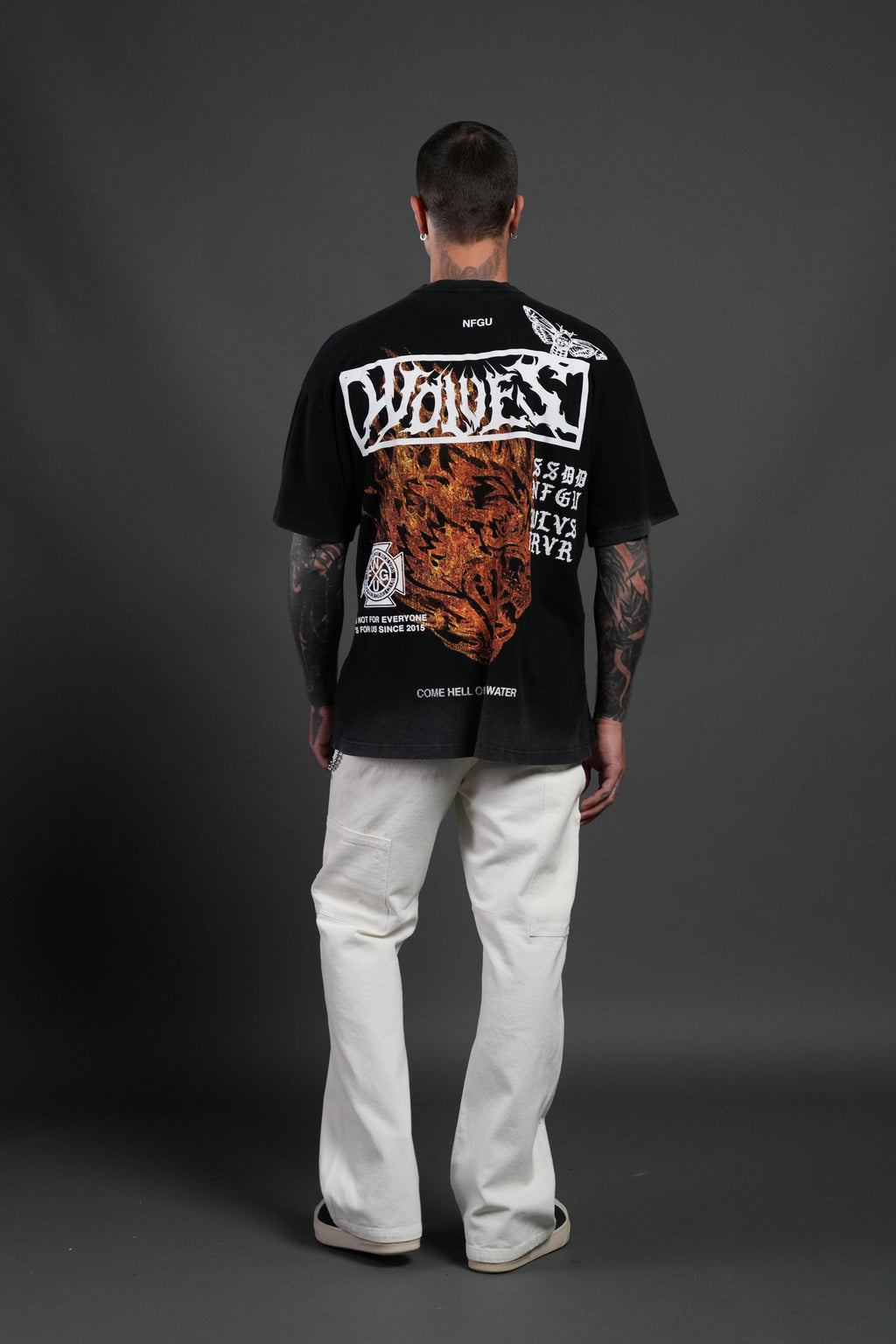 Come Hell Or High Water NFGU Premium Oversized Tee in Black — imagem 6