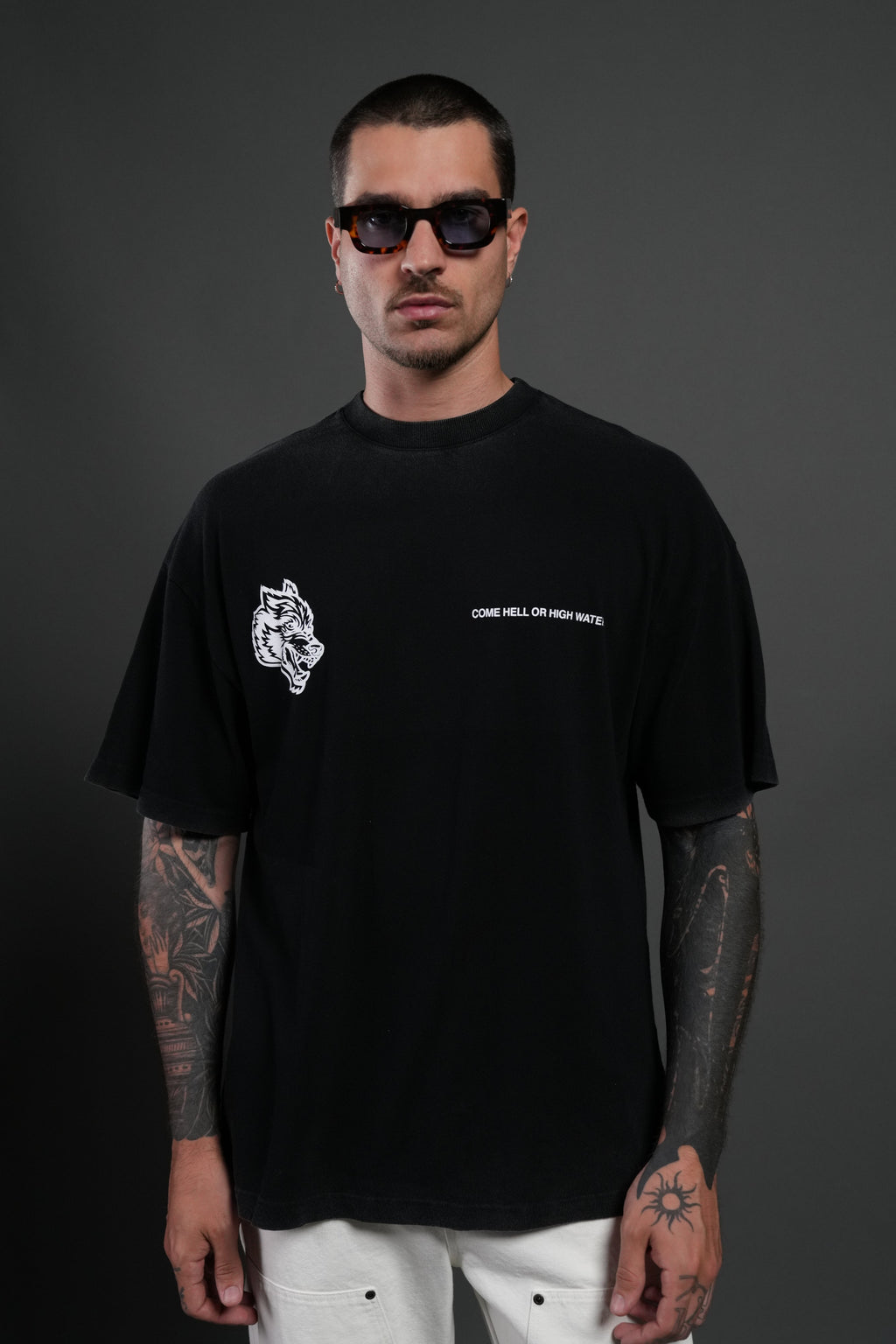 Come Hell Or High Water NFGU Premium Oversized Tee in Black — imagem 2