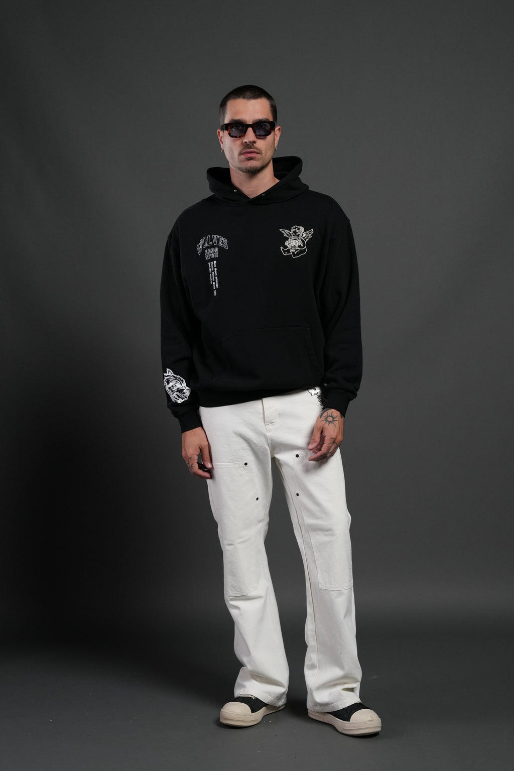 Wolves Club Cherub Pierce Hoodie in Black - imagem 5