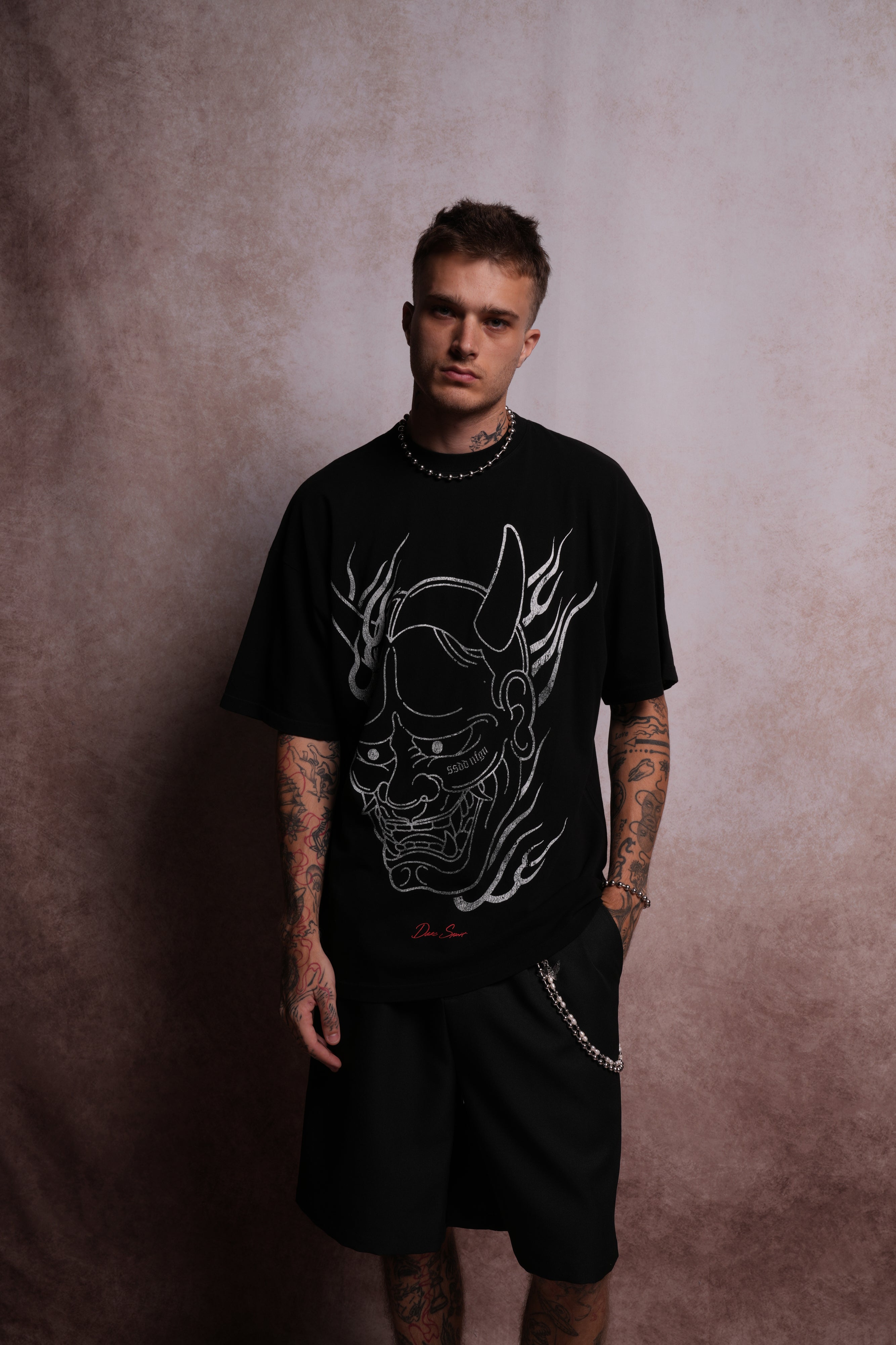 Oni Fire "Premium" Oversized Tee in Black — imagem 4