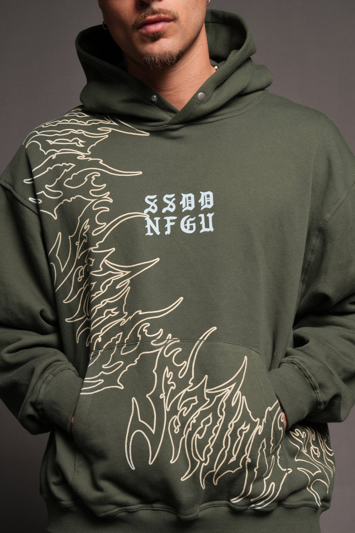 Cherub Hesh Pierce Hoodie In Green Ivy - imagem 7