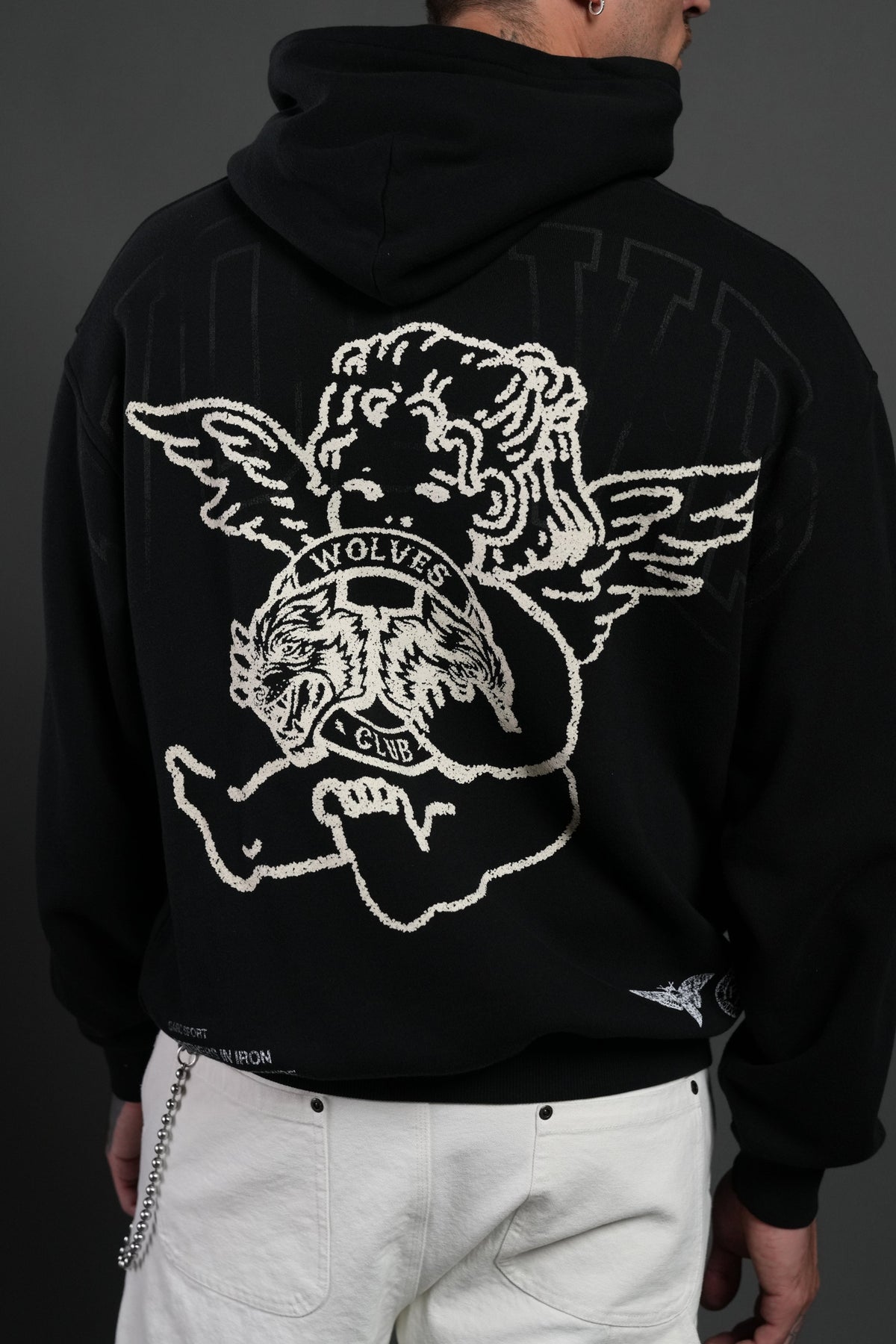 Wolves Club Cherub Pierce Hoodie in Black - imagem 7