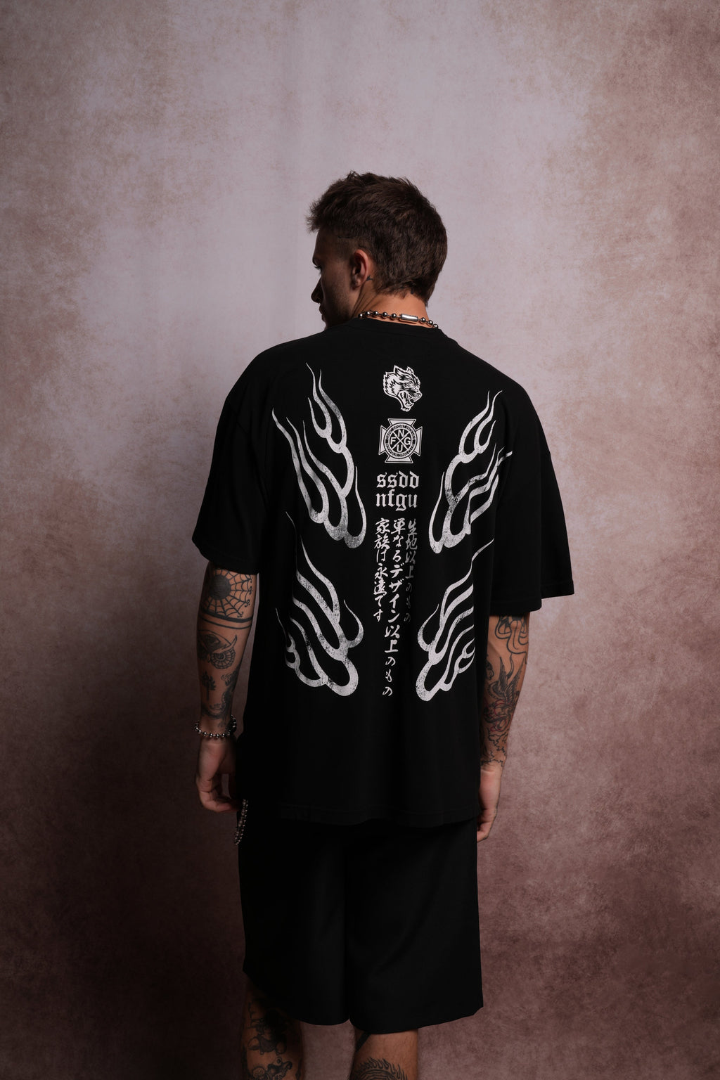Oni Fire "Premium" Oversized Tee in Black — imagem 2