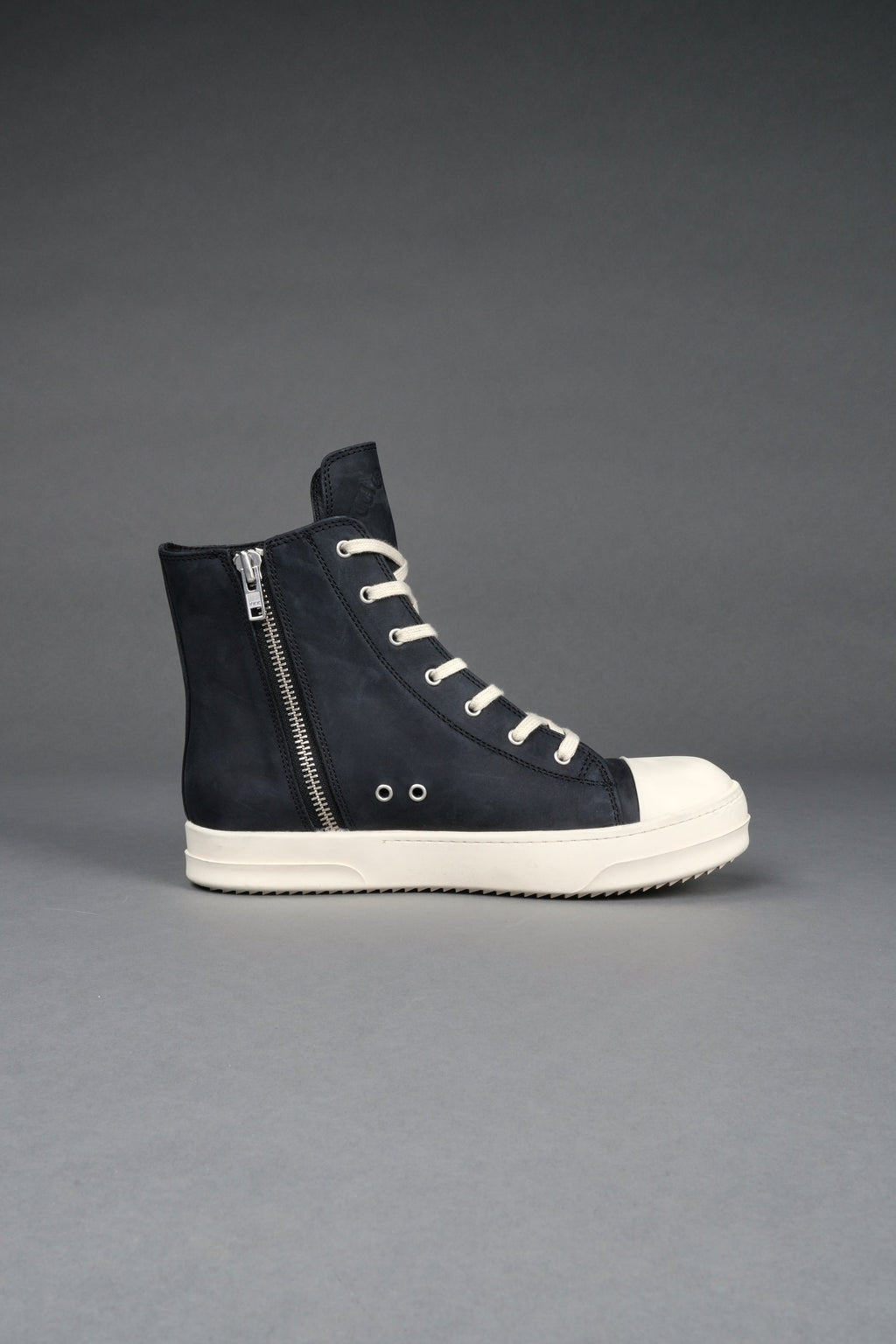 Venice High Top Shoe in Black/Cream - imagem 5