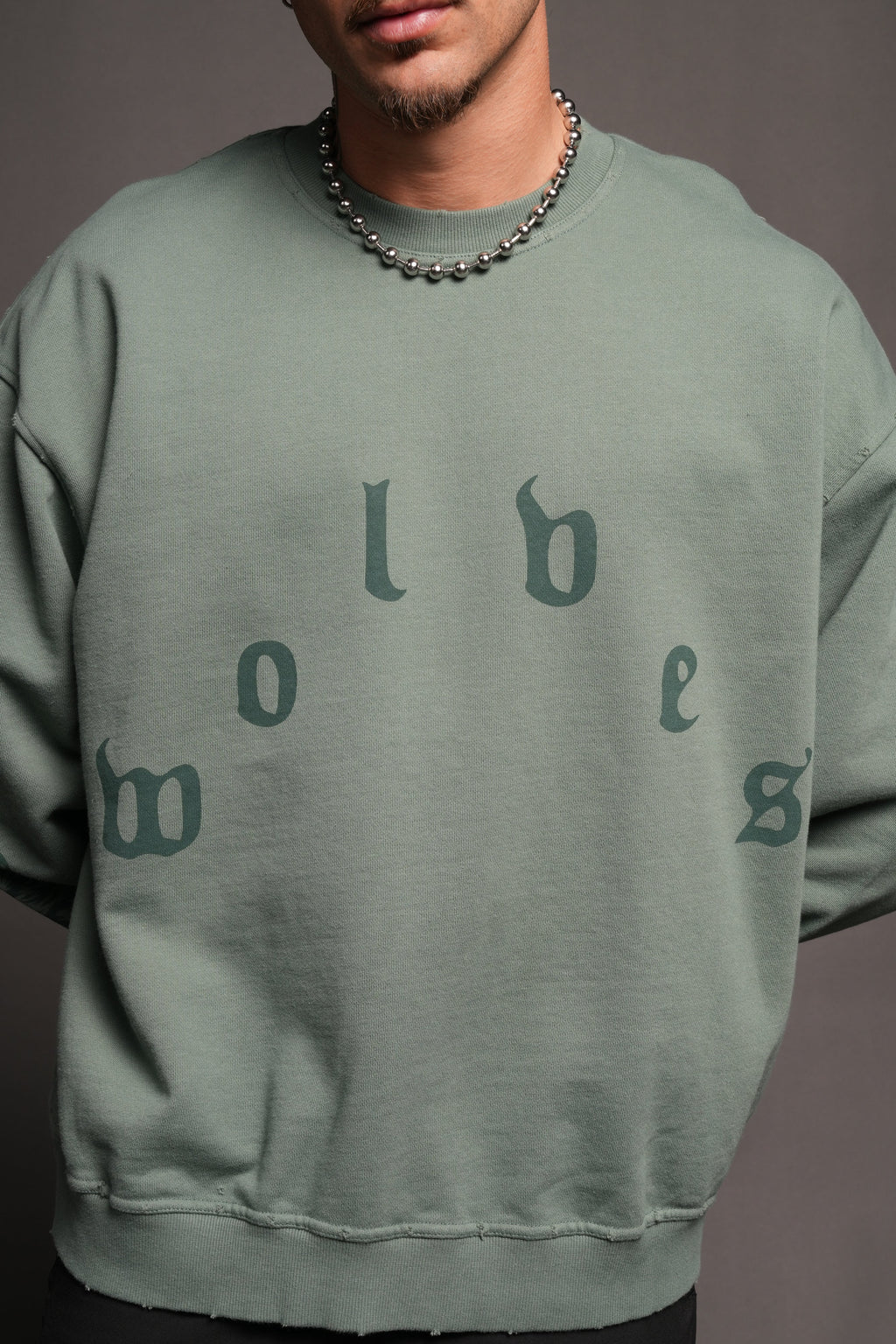 Forever Our Core Grunge Distressed Oversized London Crewneck In Hunter Green - imagem 5