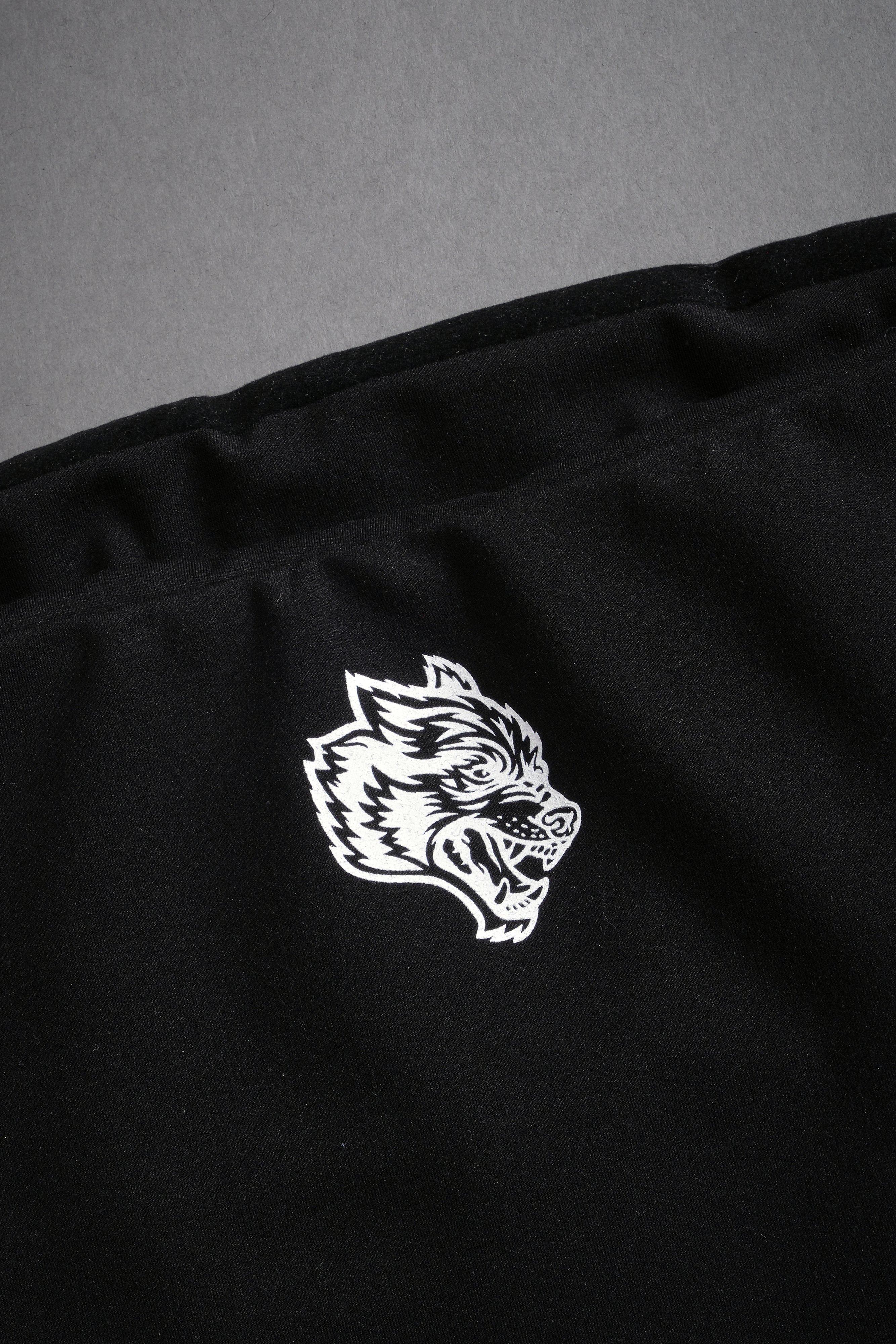 Single Wolf "Nova" Longline Bandeau Top in Black — imagem 6