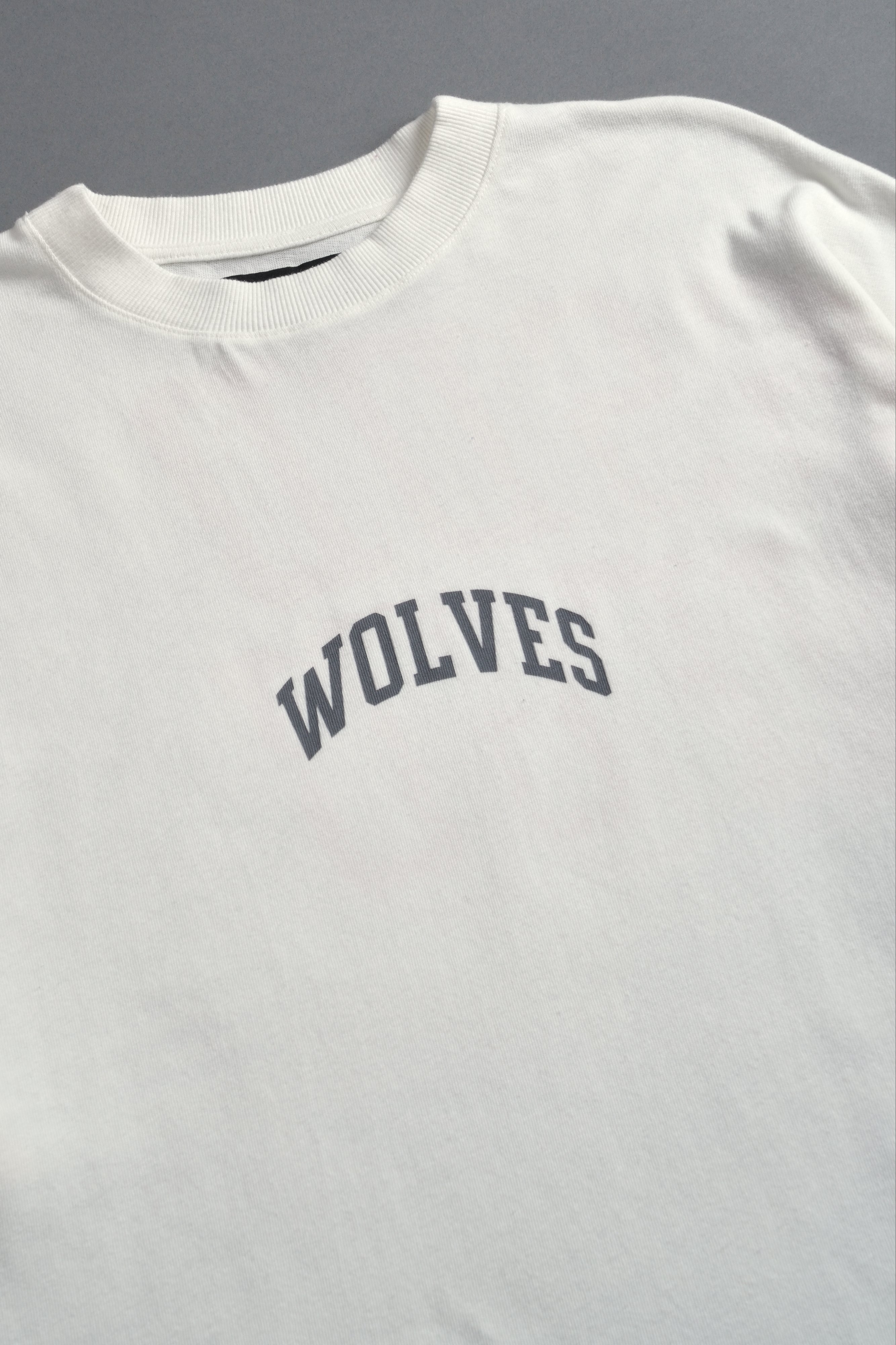 La Ca Frvr Premium Oversized Tee in Cream — imagem 7