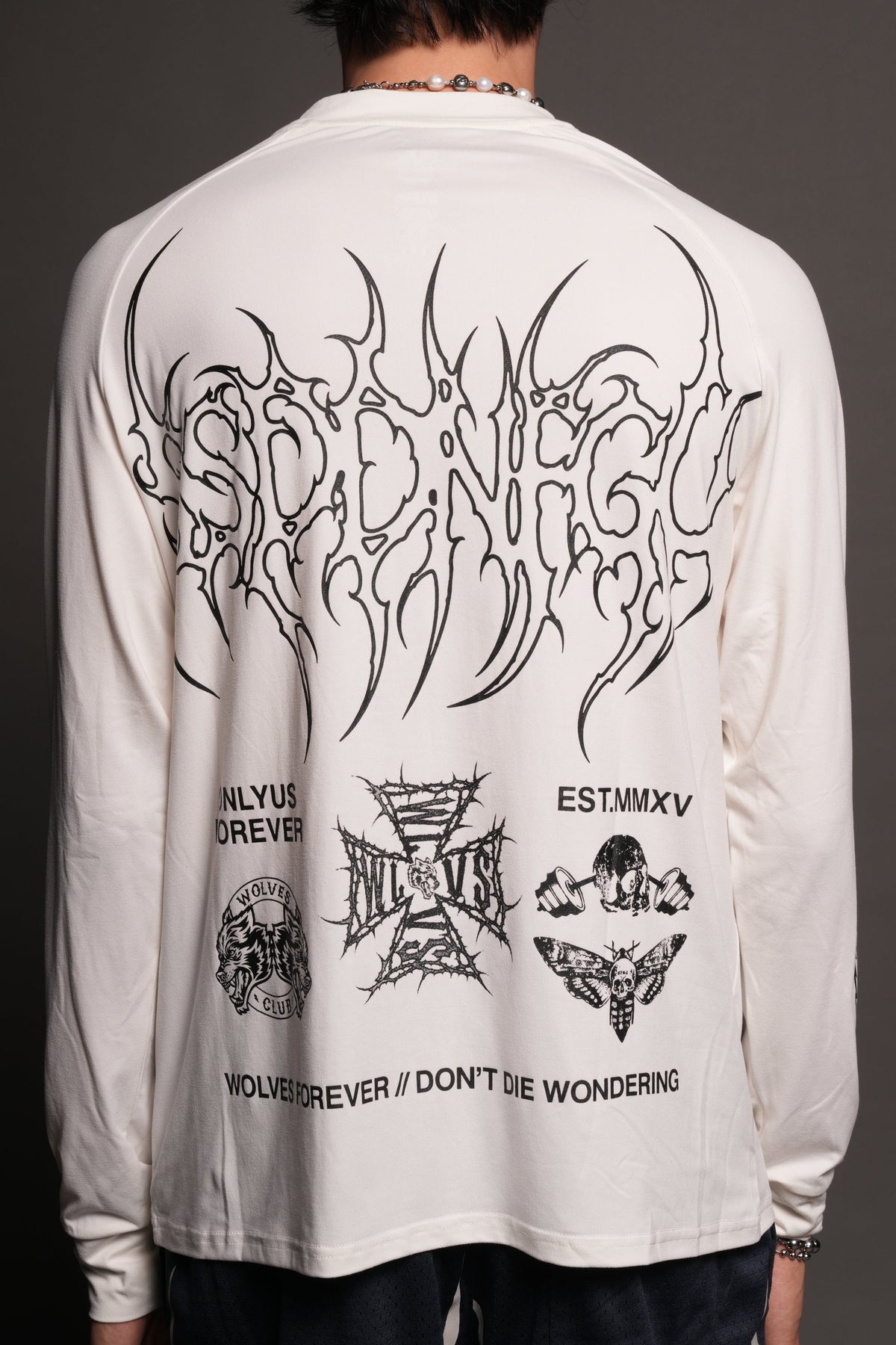 Hesh Mantra Dry Wolf Raglan Ls Tee In White